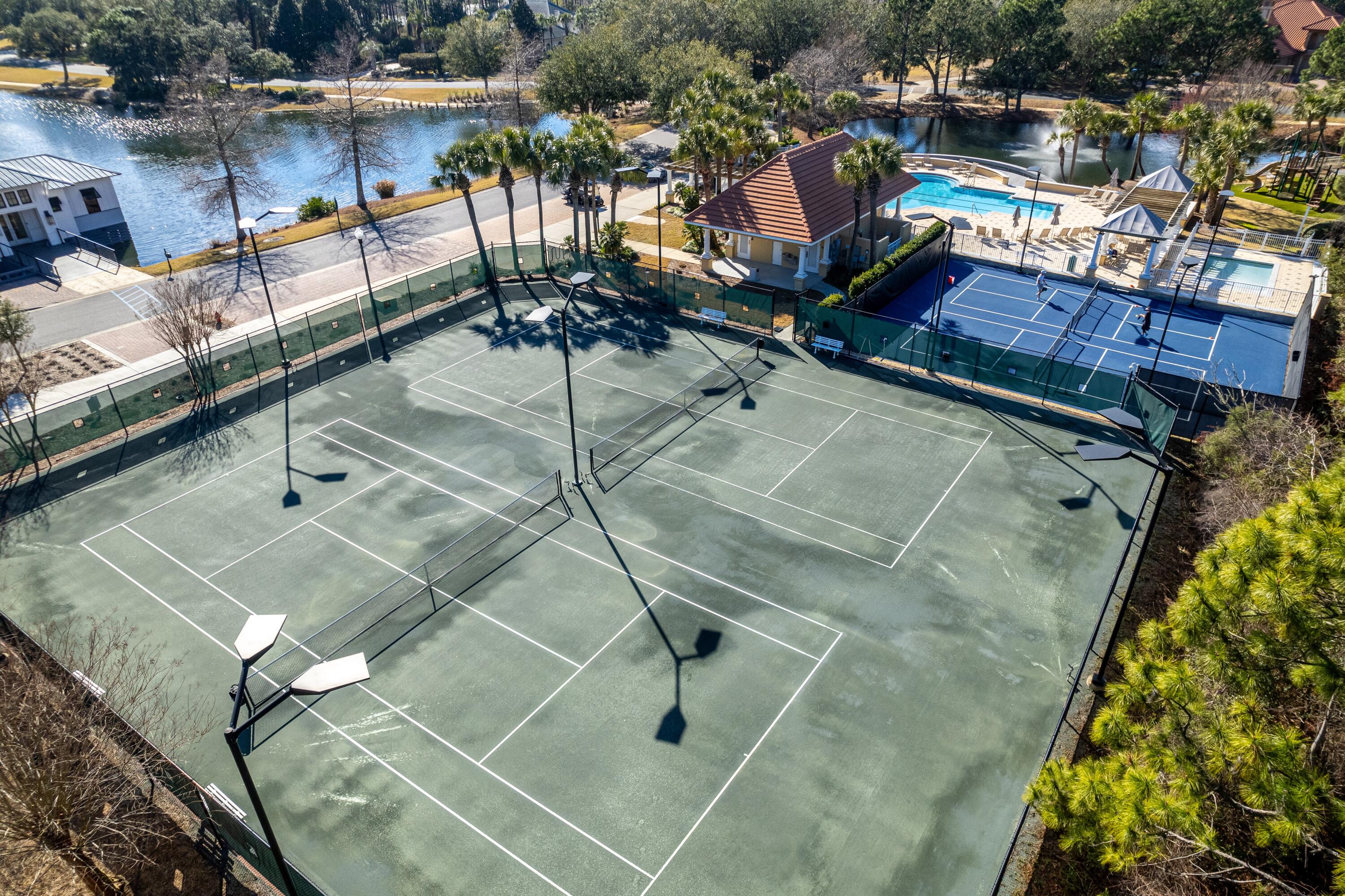 REGATTA BAY - Residential