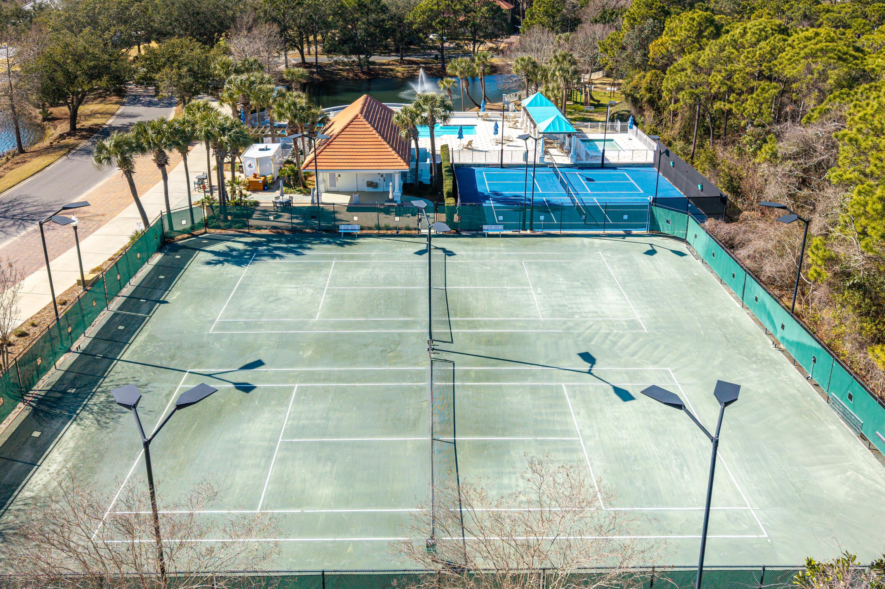 REGATTA BAY - Residential