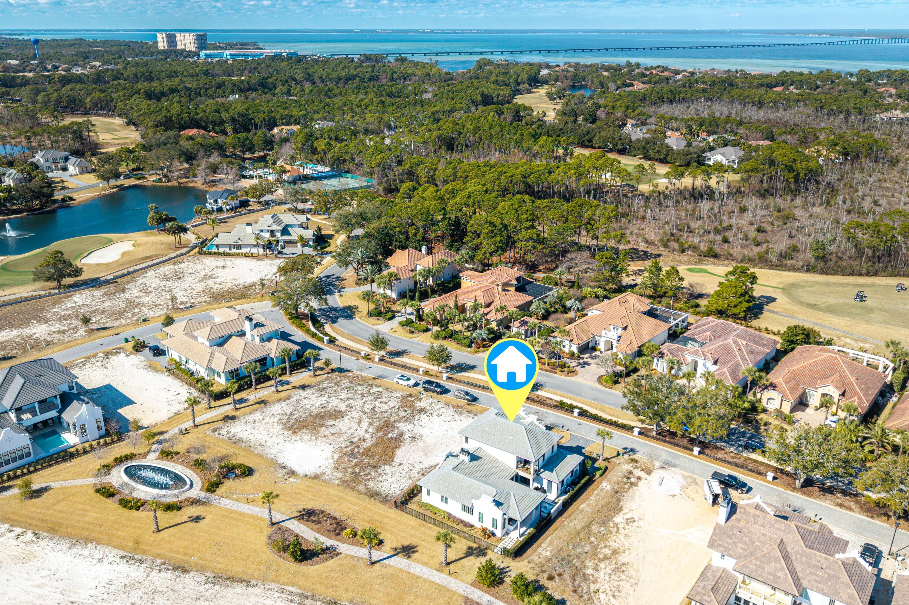 REGATTA BAY - Residential