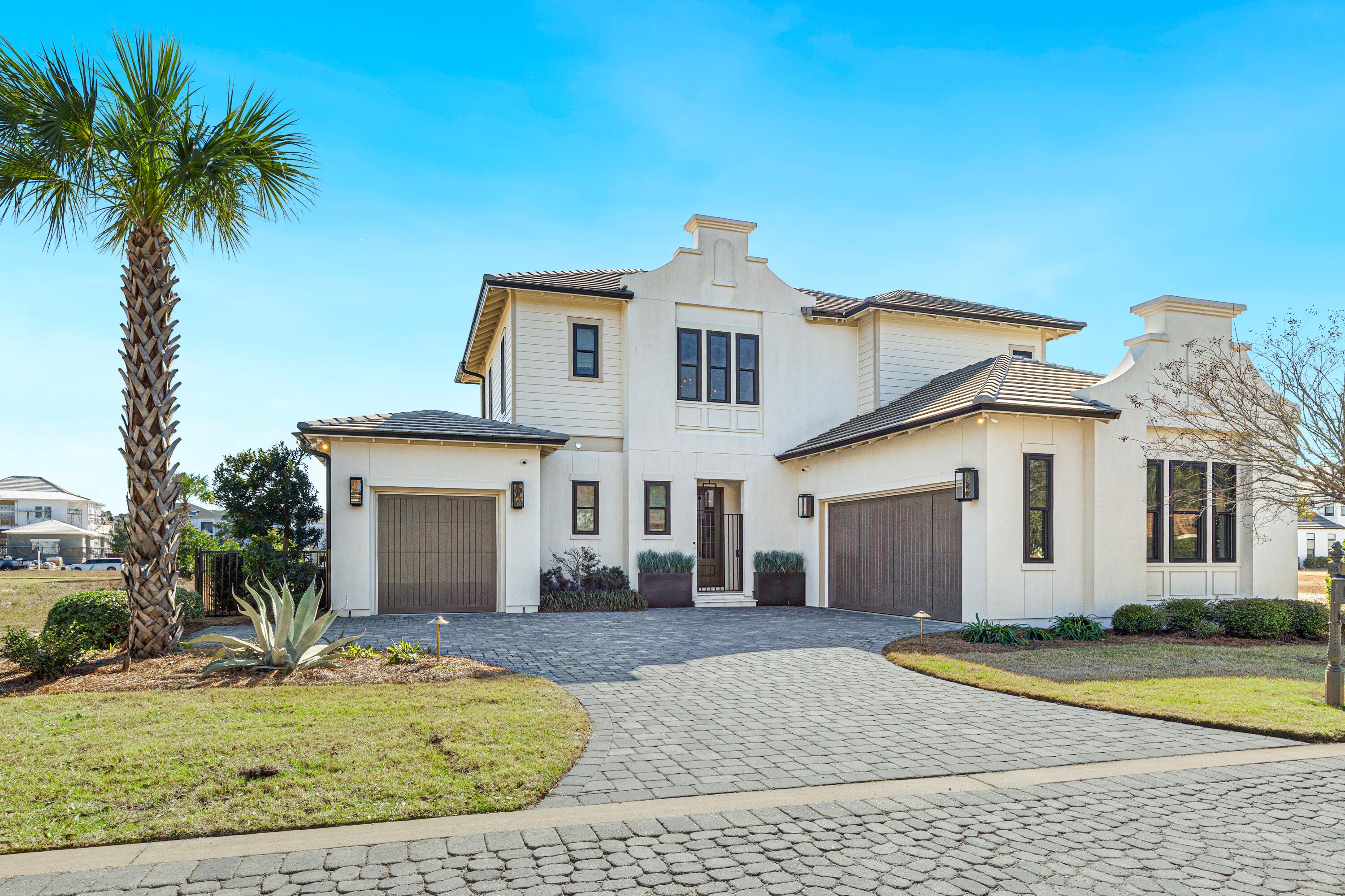 REGATTA BAY - Residential