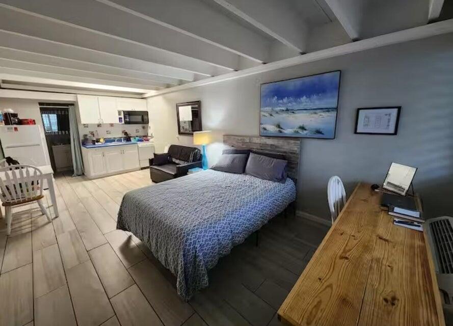 Fontainebleu Terrace - Residential