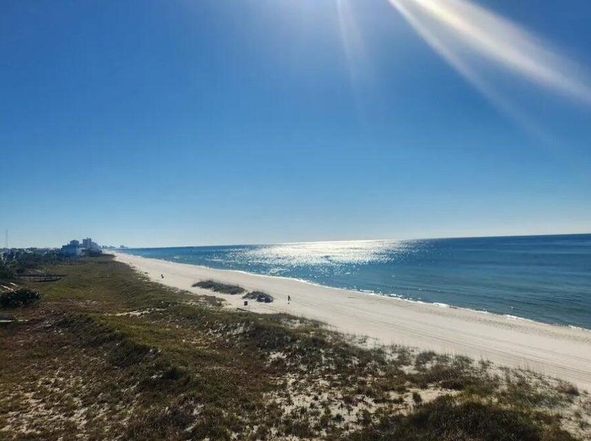 Fontainebleu Terrace - Residential