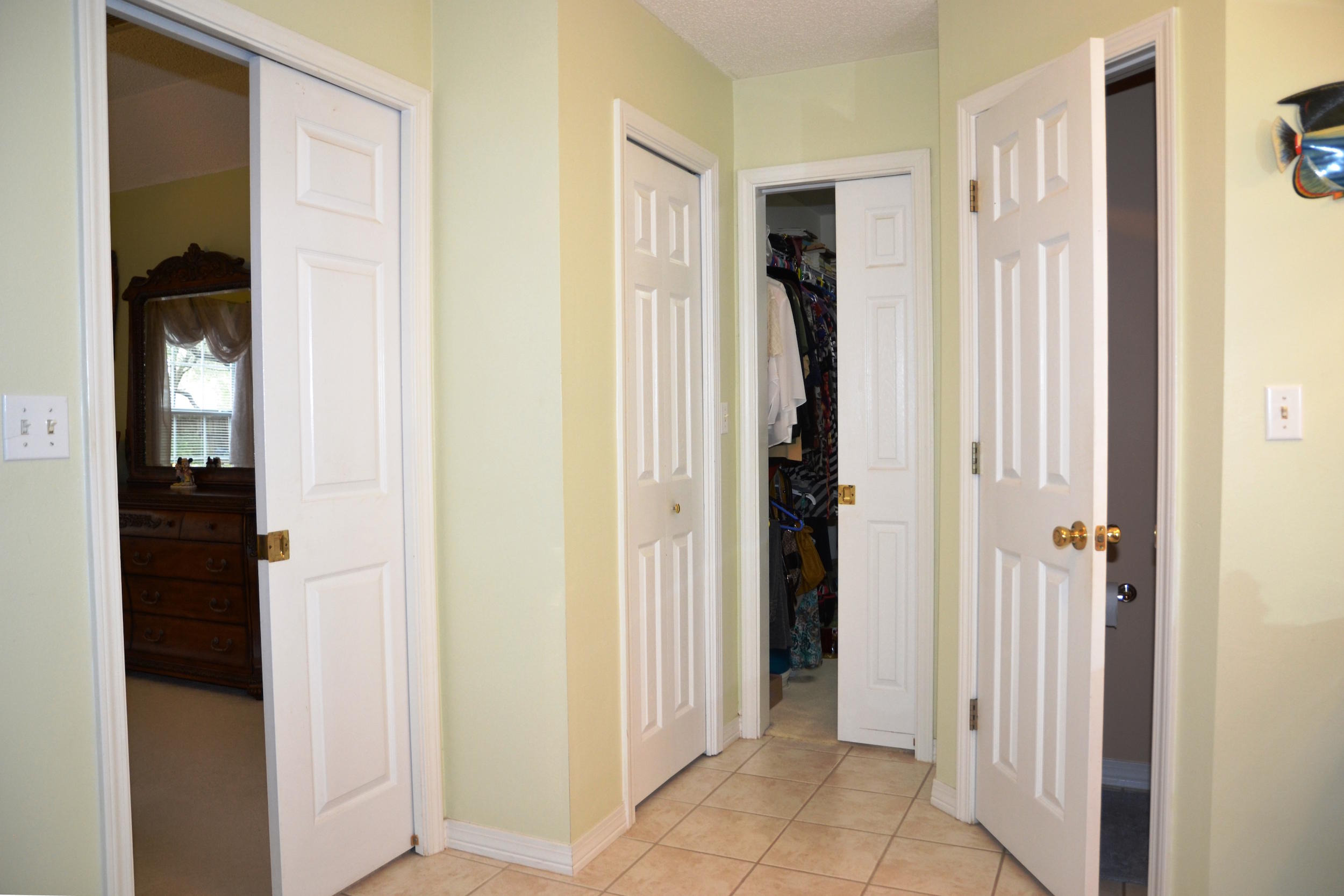 ROYAL OAKS - Residential