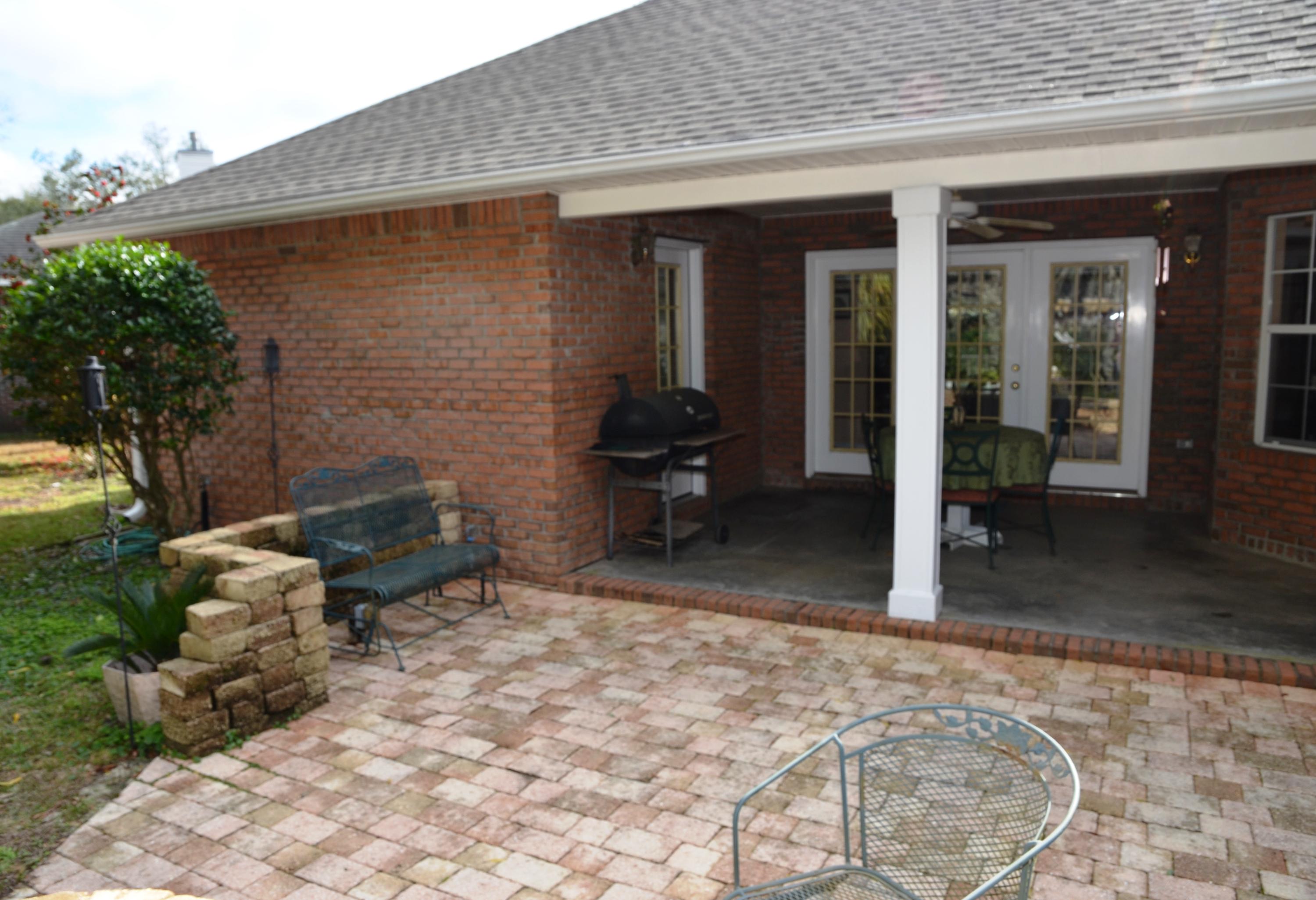 ROYAL OAKS - Residential