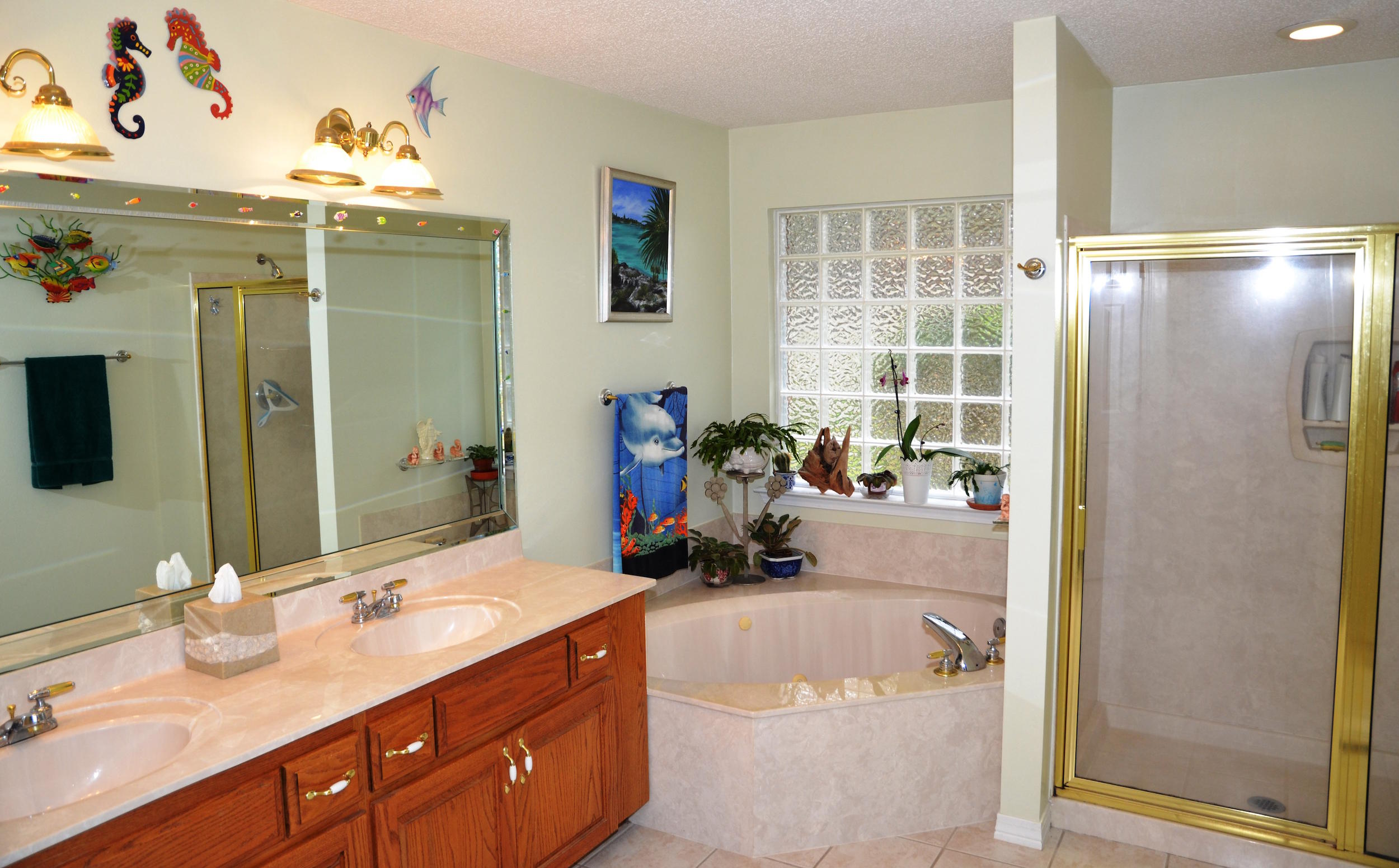 ROYAL OAKS - Residential