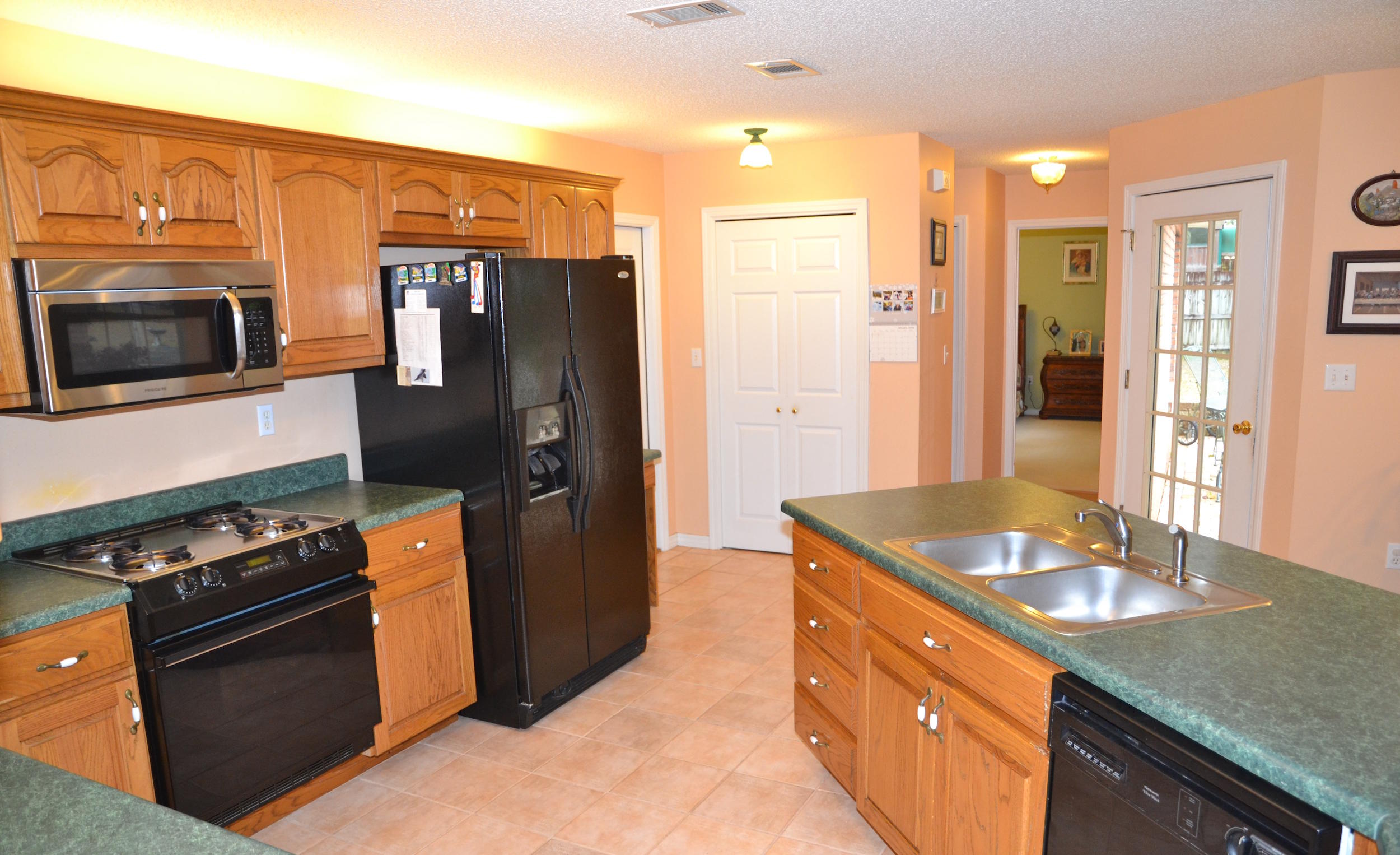 ROYAL OAKS - Residential