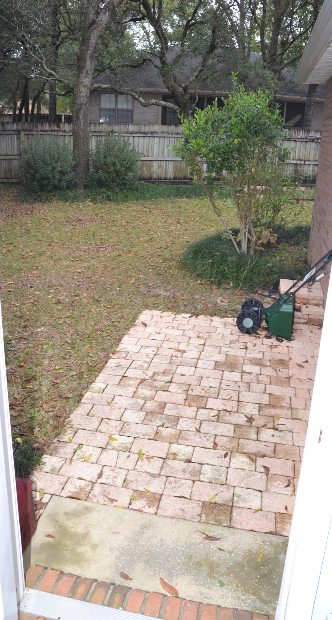 ROYAL OAKS - Residential