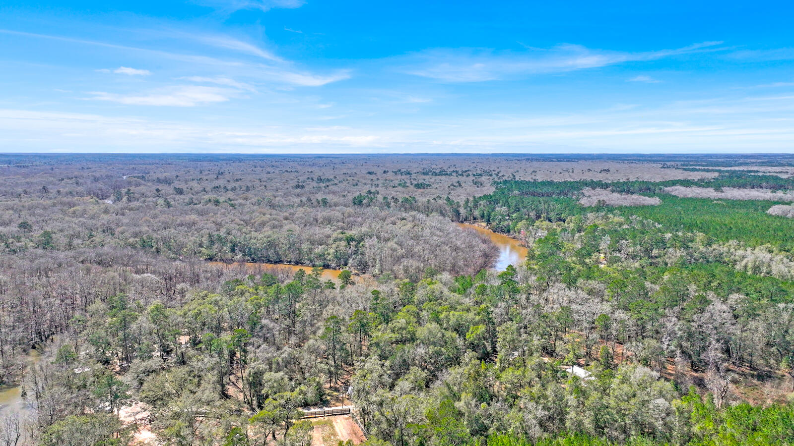 METES & BOUNDS - Land