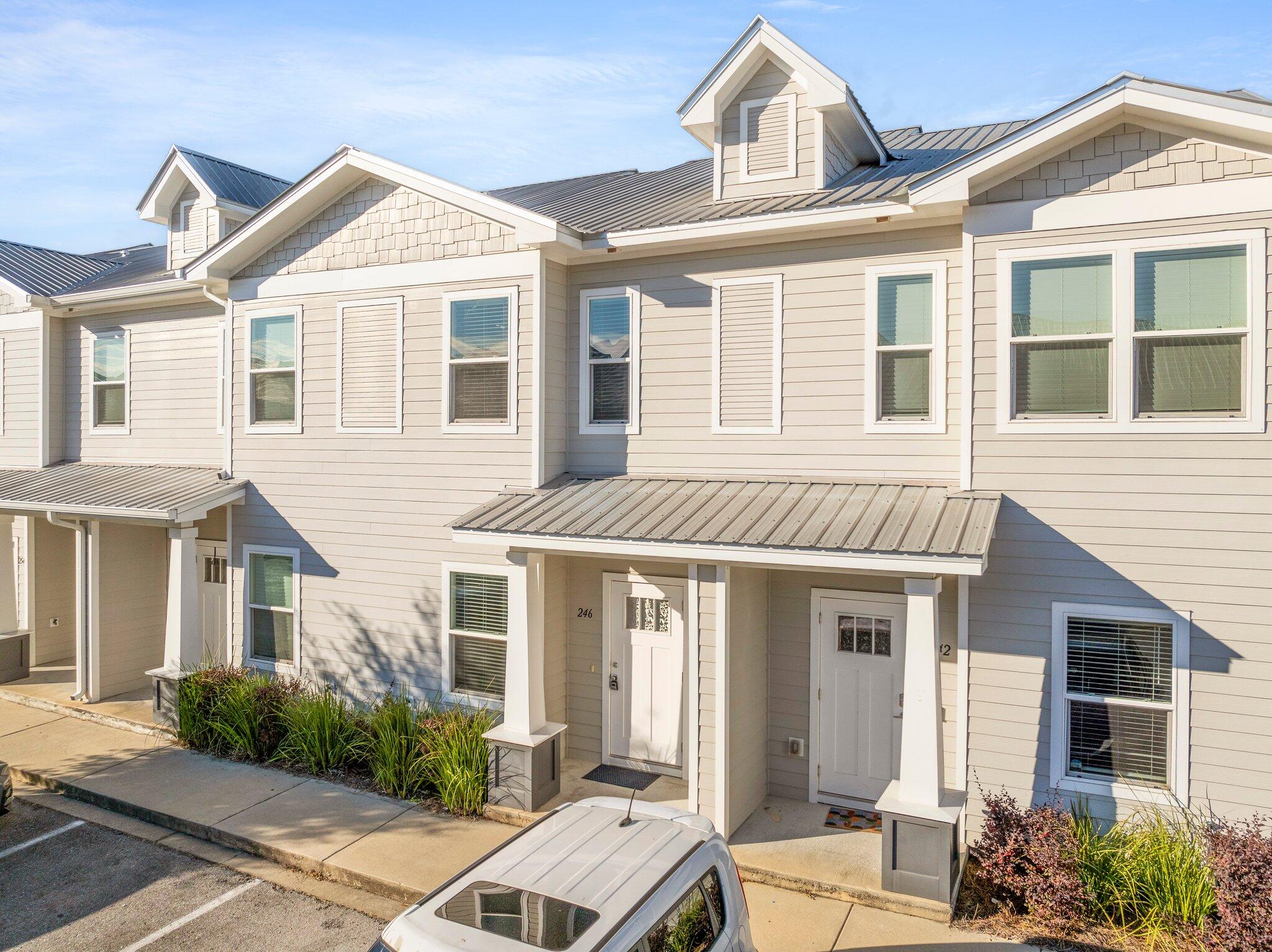 VERANDAS OF FREEPORT, THE - Residential Lease