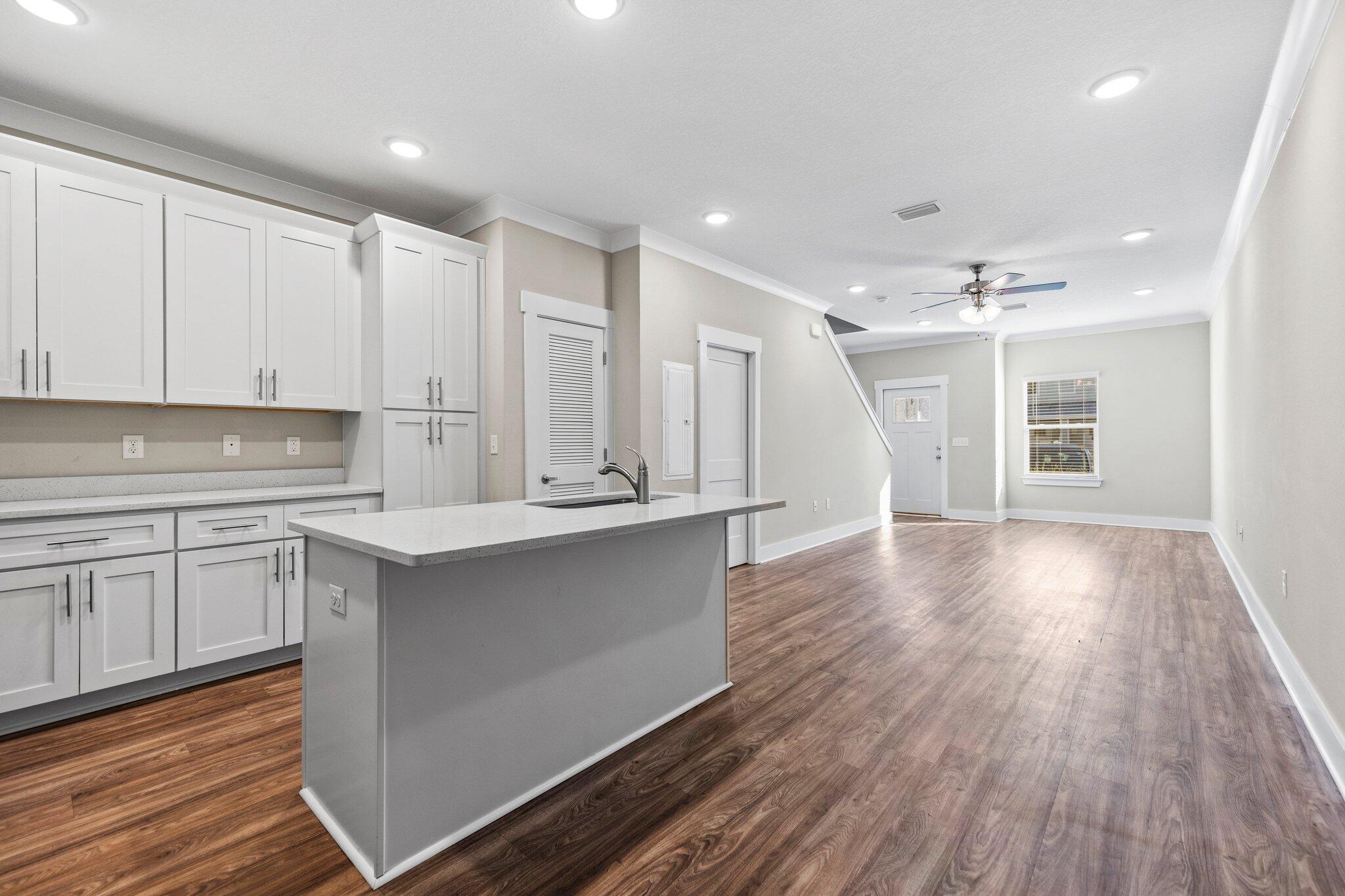 VERANDAS OF FREEPORT, THE - Residential Lease