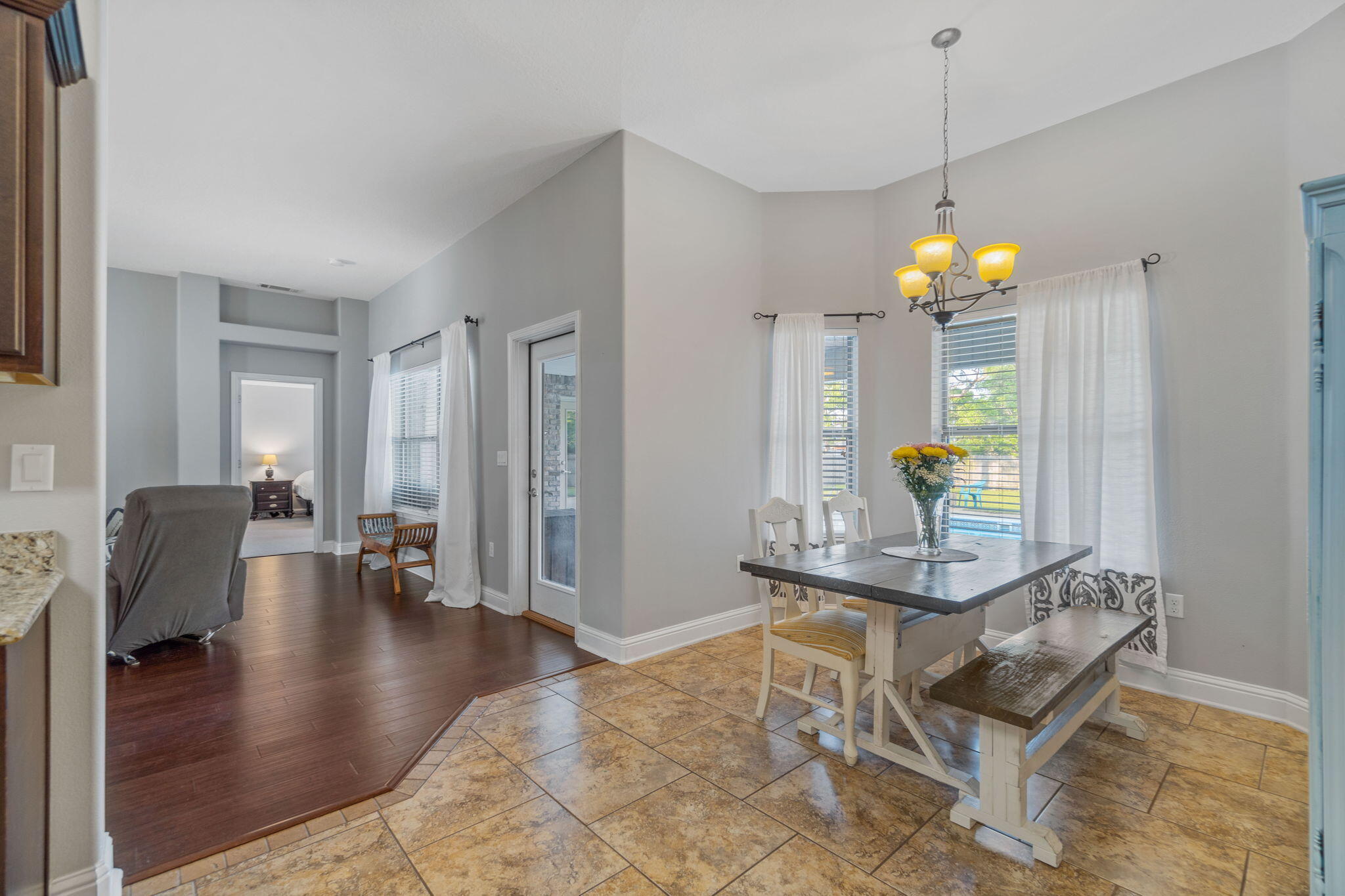 HOLLEY BY THE SEA - Residential