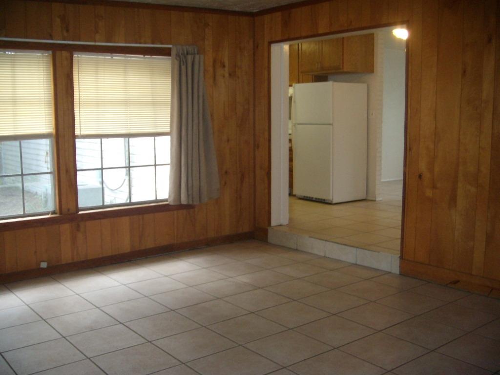 PARK PLACE 3RD ADDN - Residential Lease