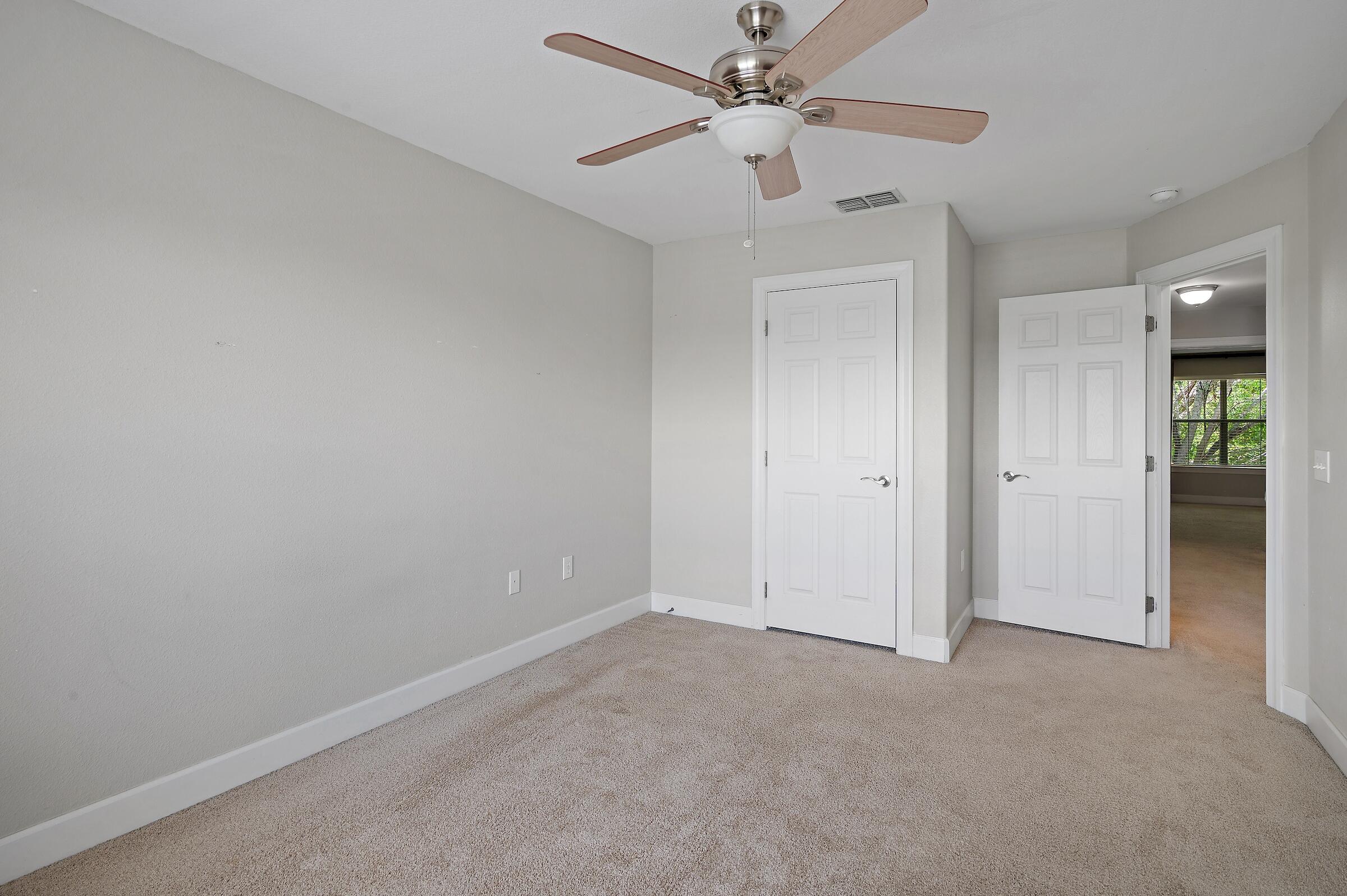 EAGLE BAY - Residential