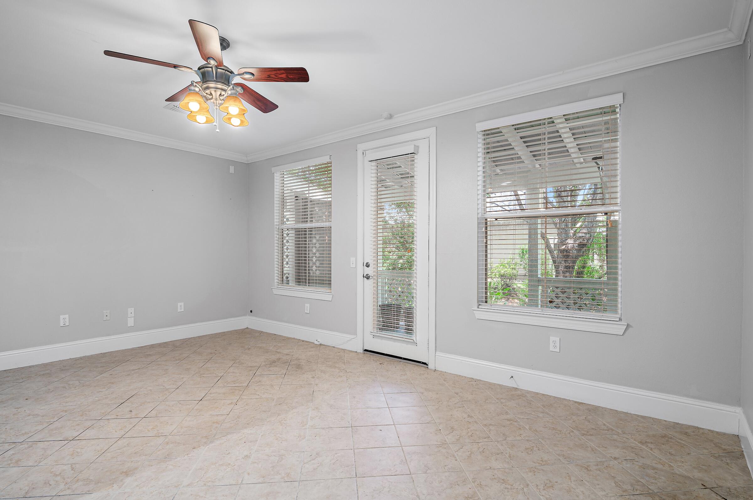 EAGLE BAY - Residential