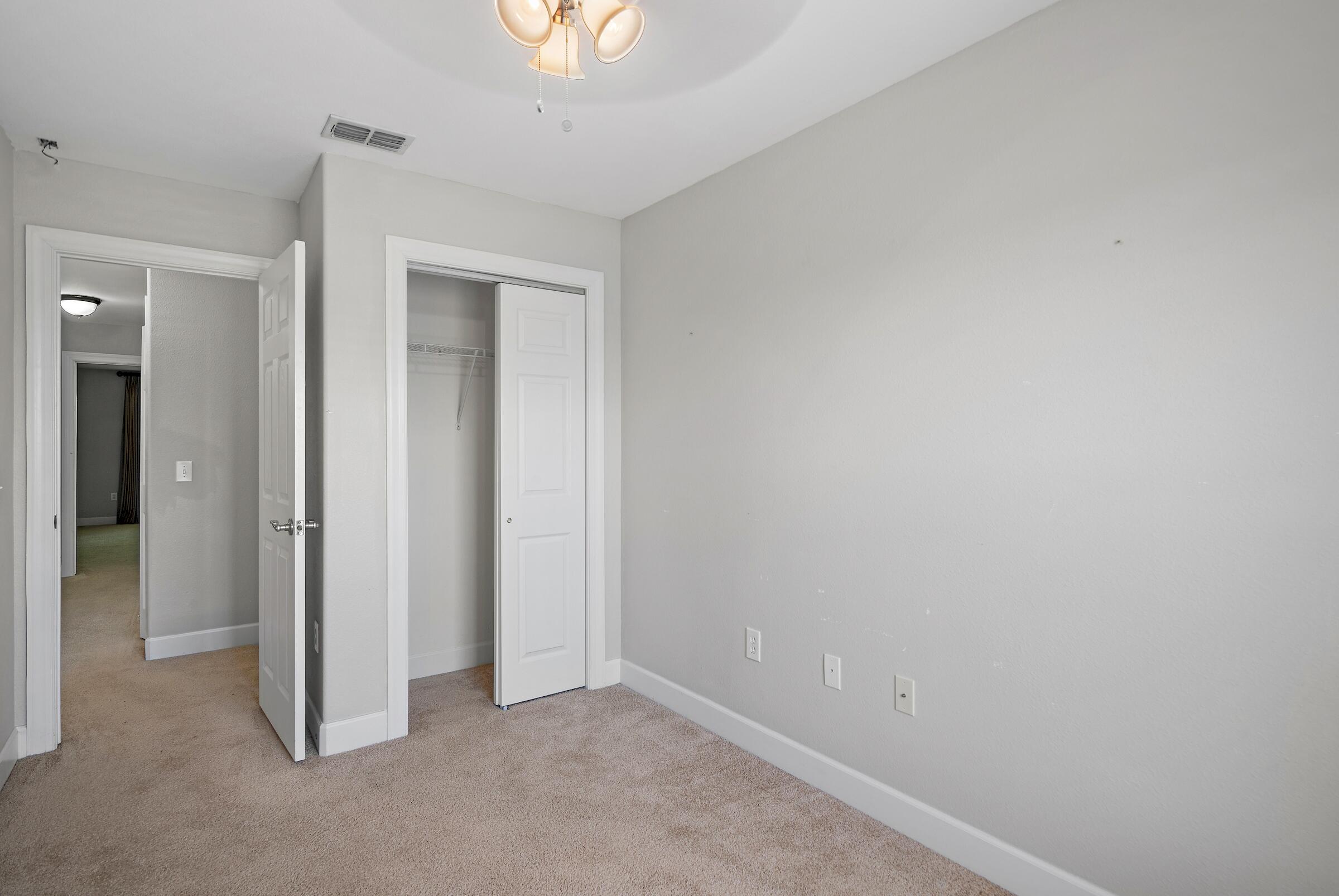 EAGLE BAY - Residential