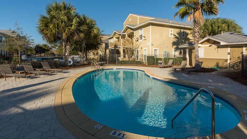 TOPSAIL VILLAGE - Residential