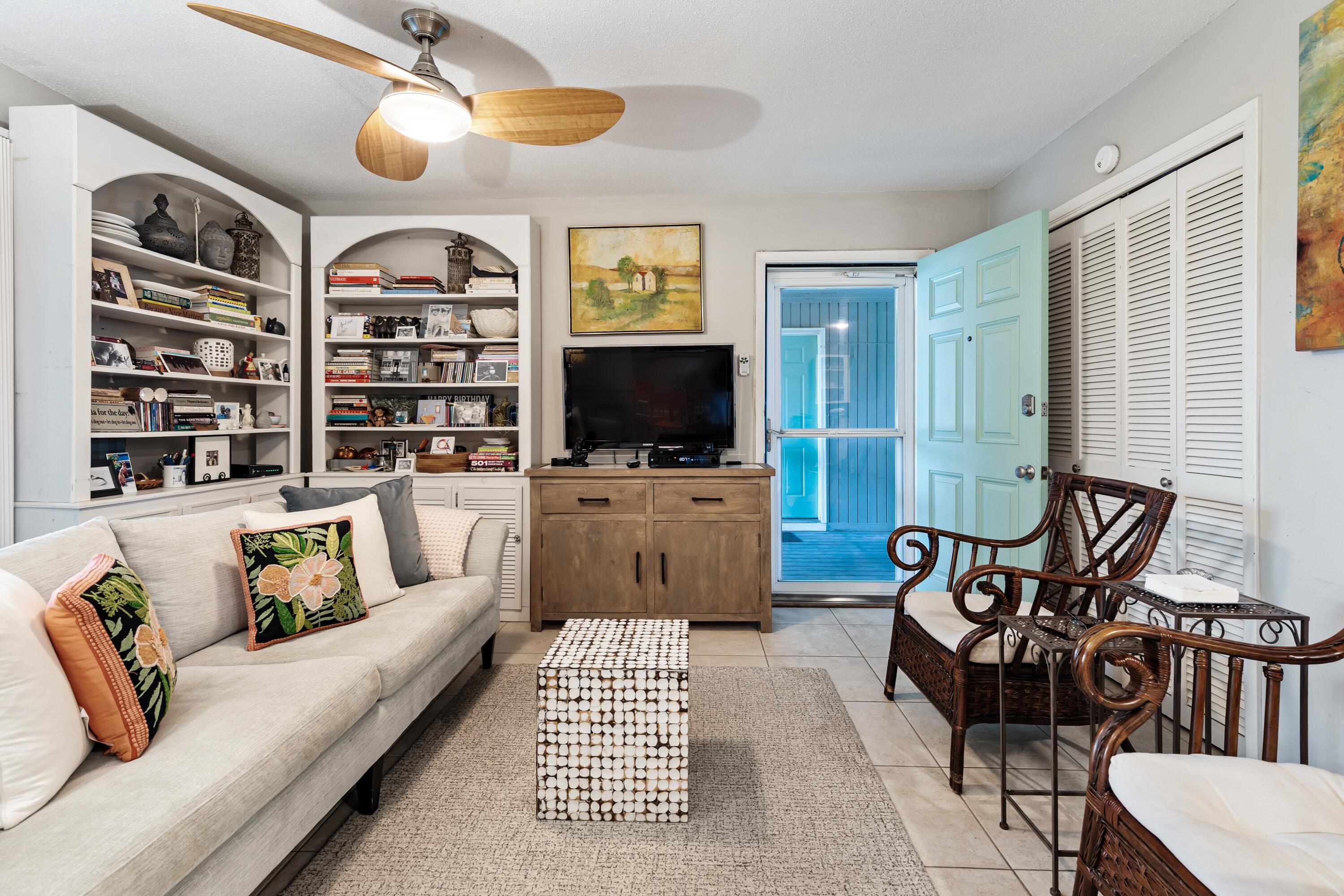 BEACHWOOD VILLAS CONDO - Residential