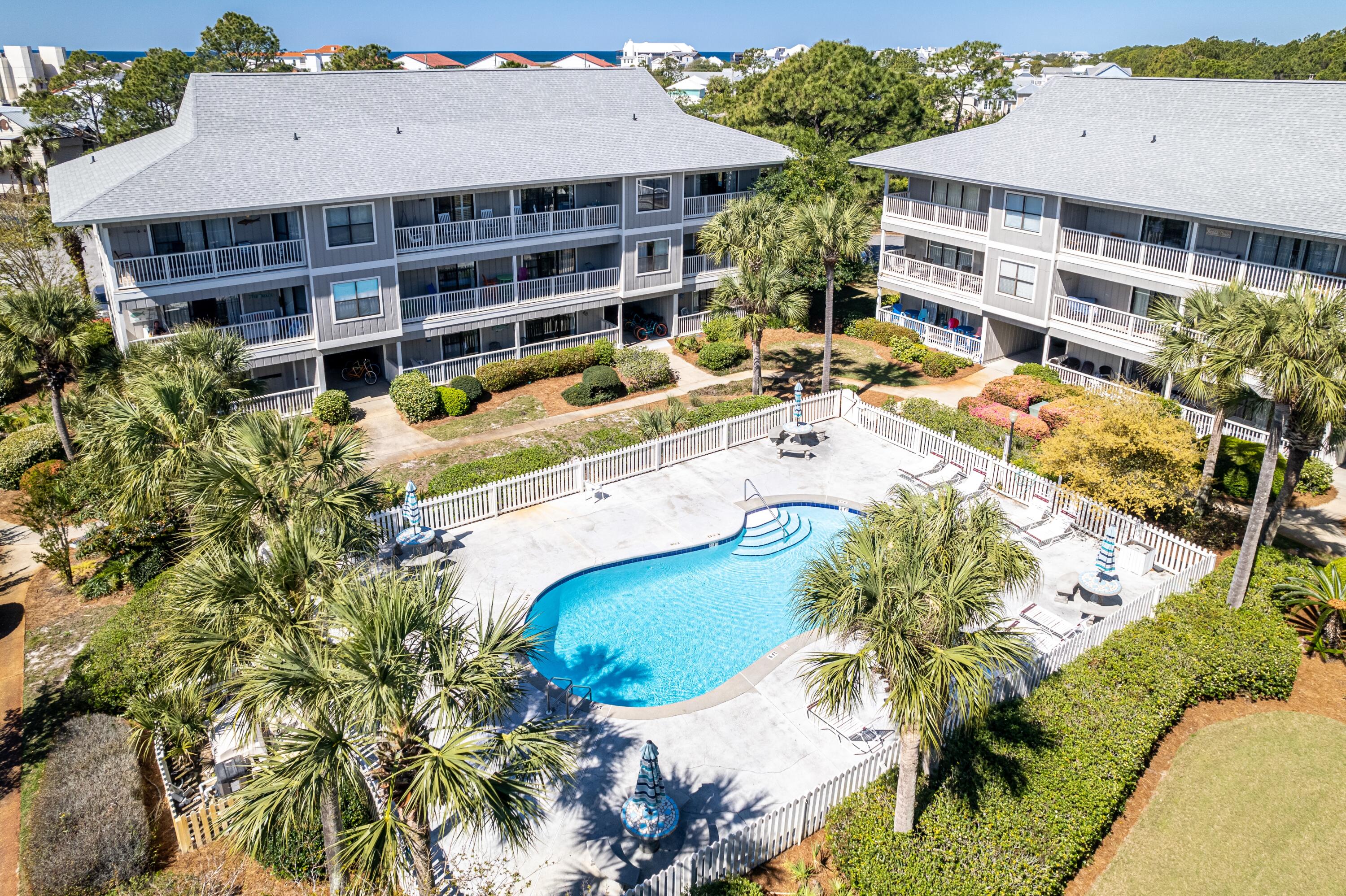 BEACHWOOD VILLAS CONDO - Residential