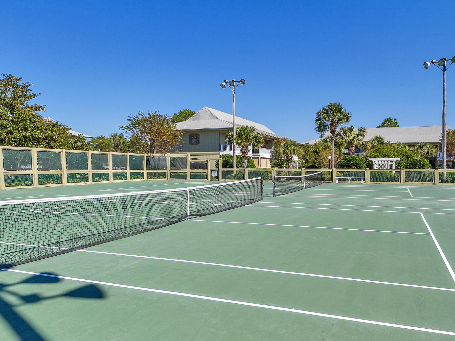 BEACHWOOD VILLAS CONDO - Residential
