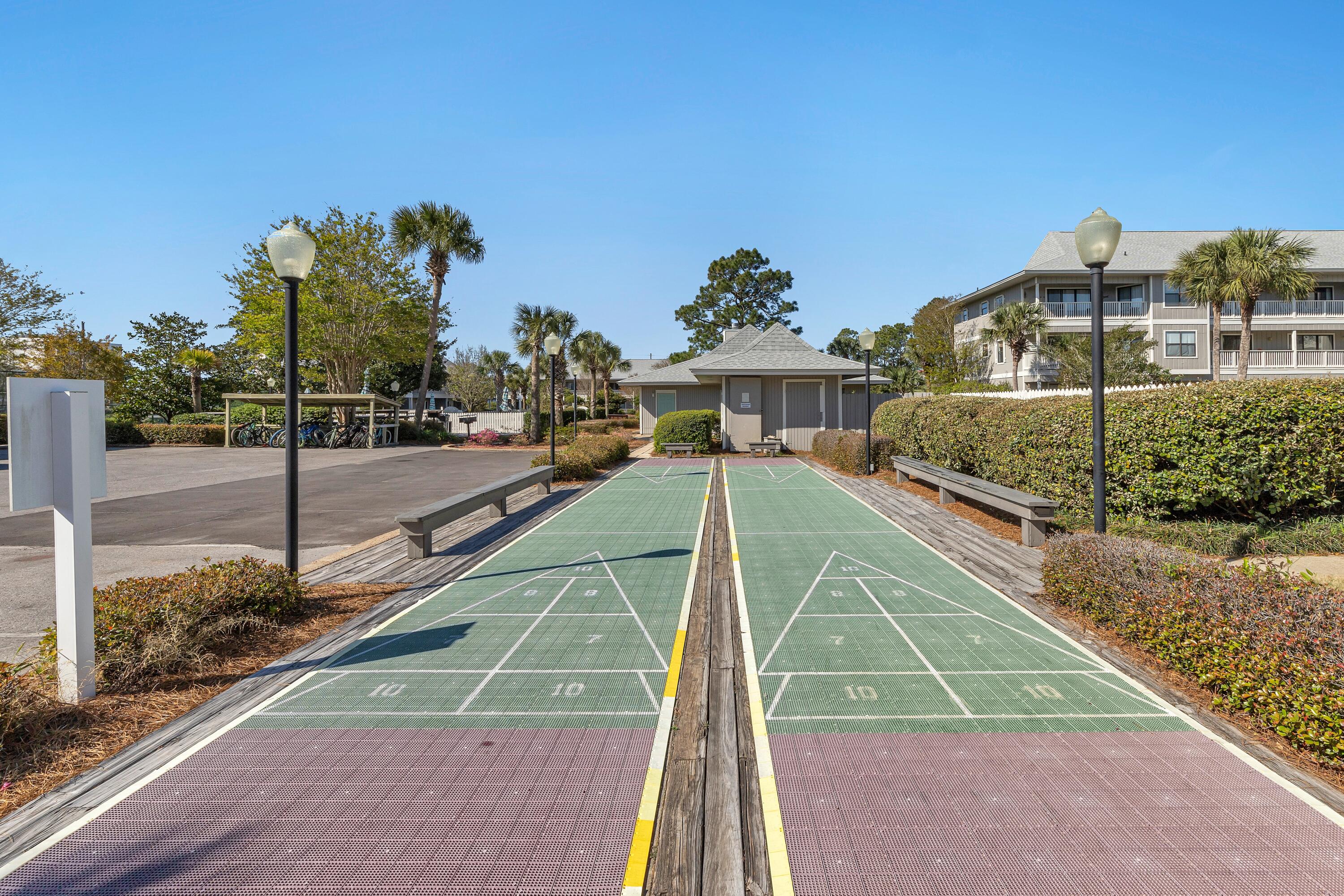 BEACHWOOD VILLAS CONDO - Residential