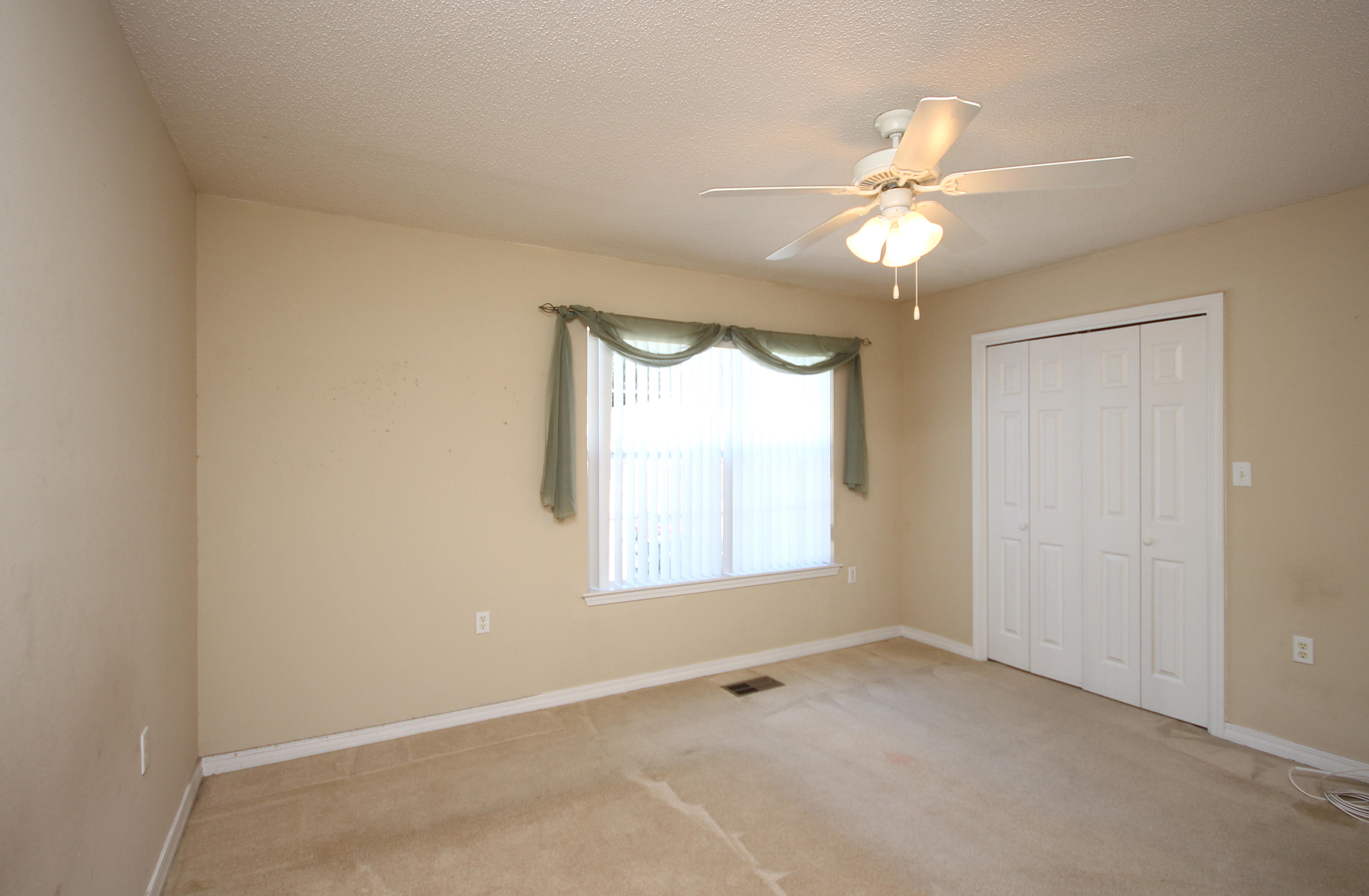 OAK PARK TOWNHOMES - Residential