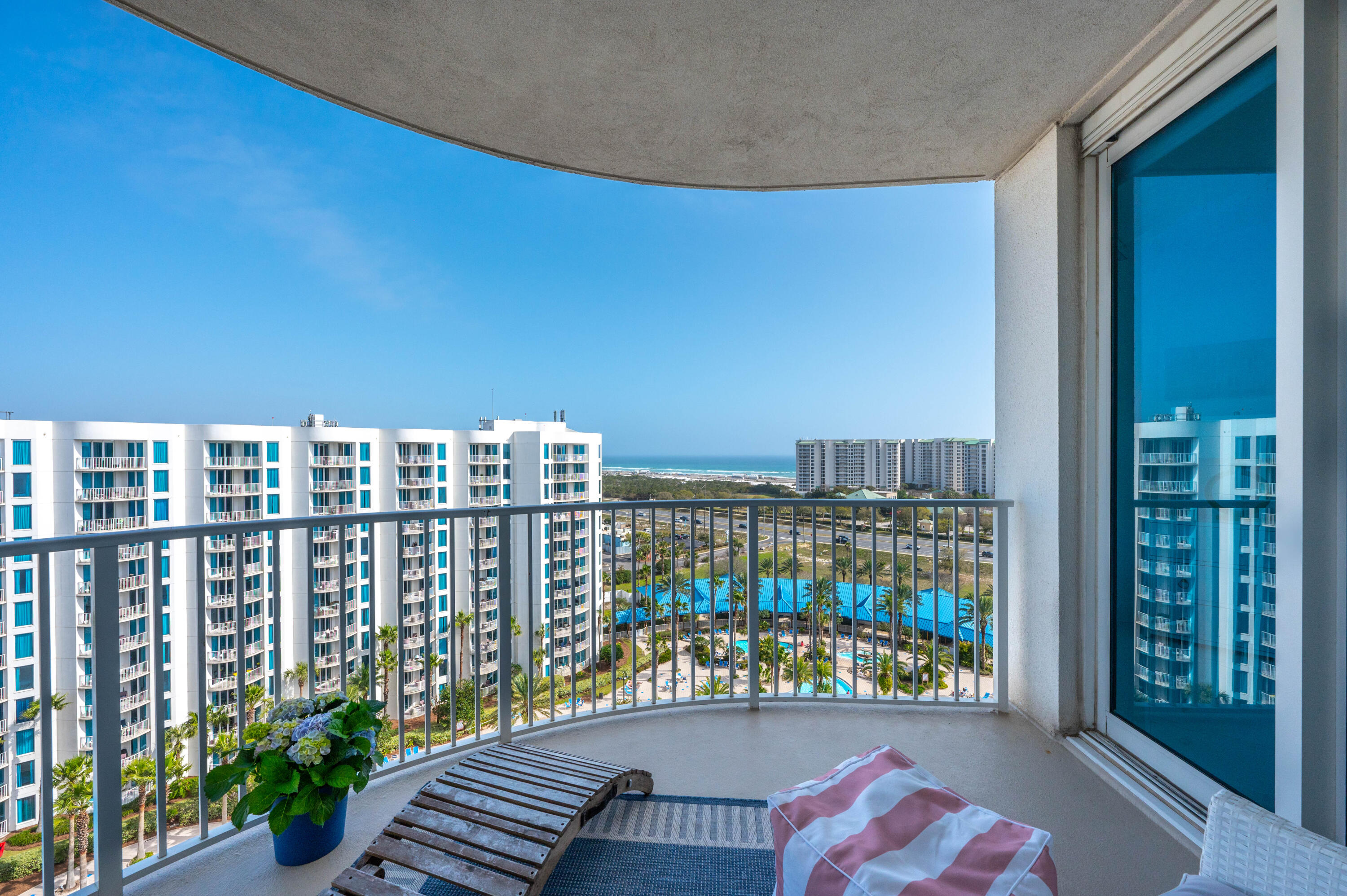 THE PALMS OF DESTIN - Residential
