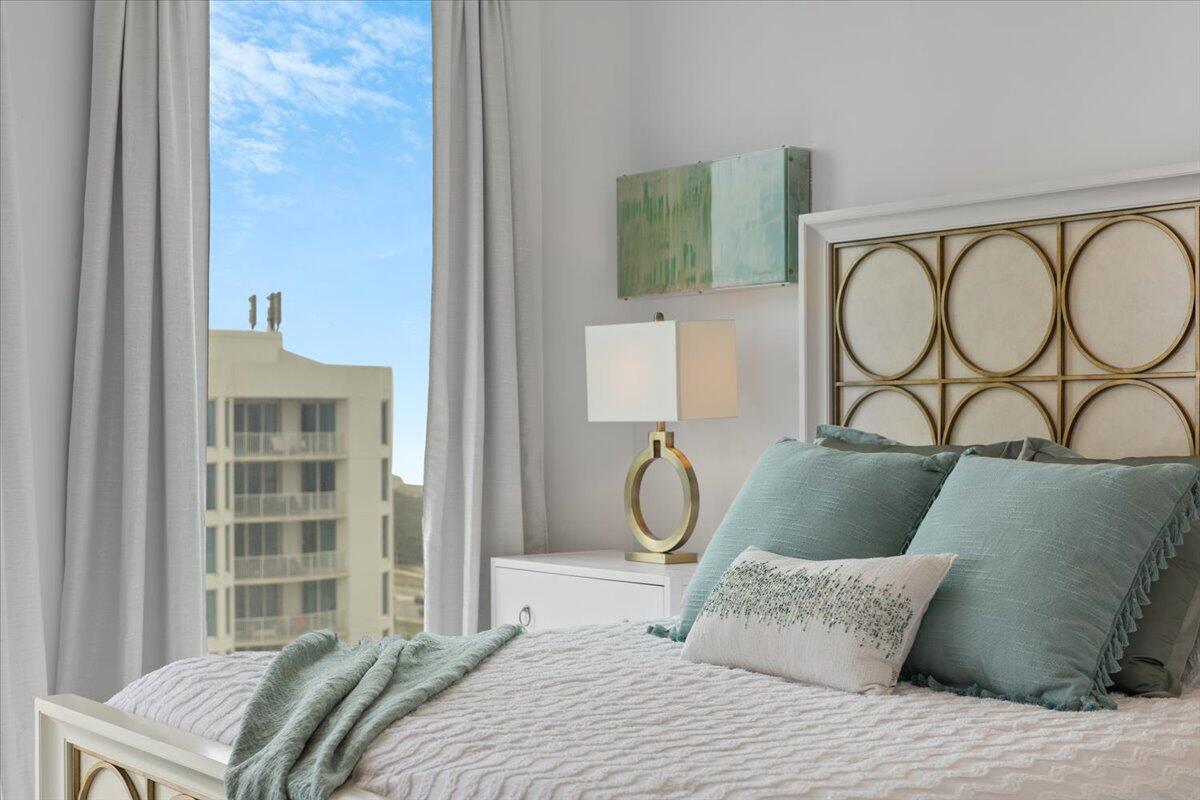 THE PALMS OF DESTIN - Residential