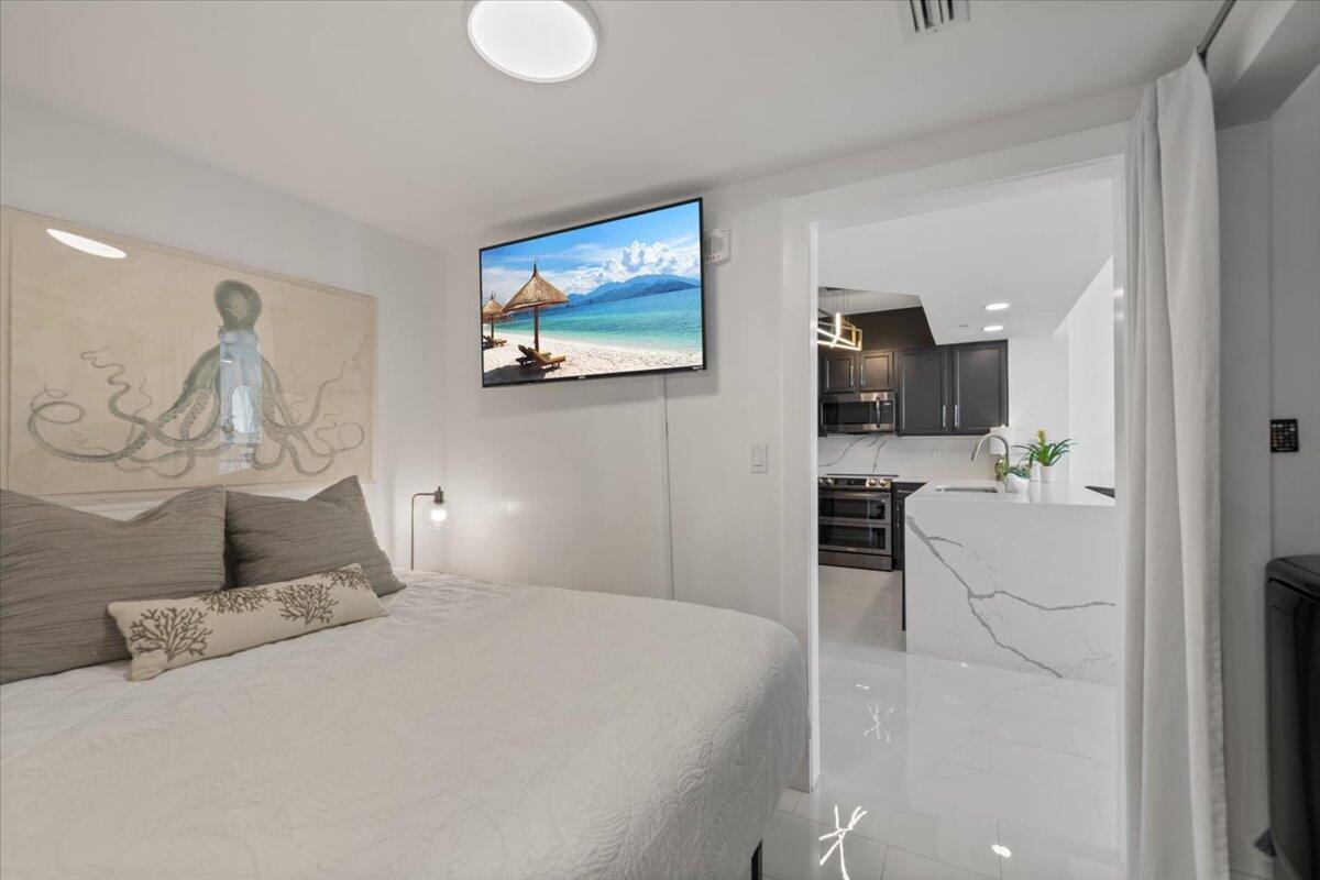 THE PALMS OF DESTIN - Residential