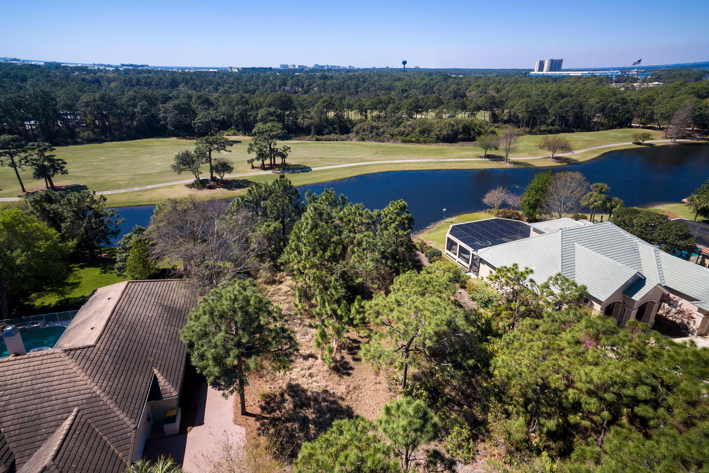 Regatta Bay - Commodore Point - Land