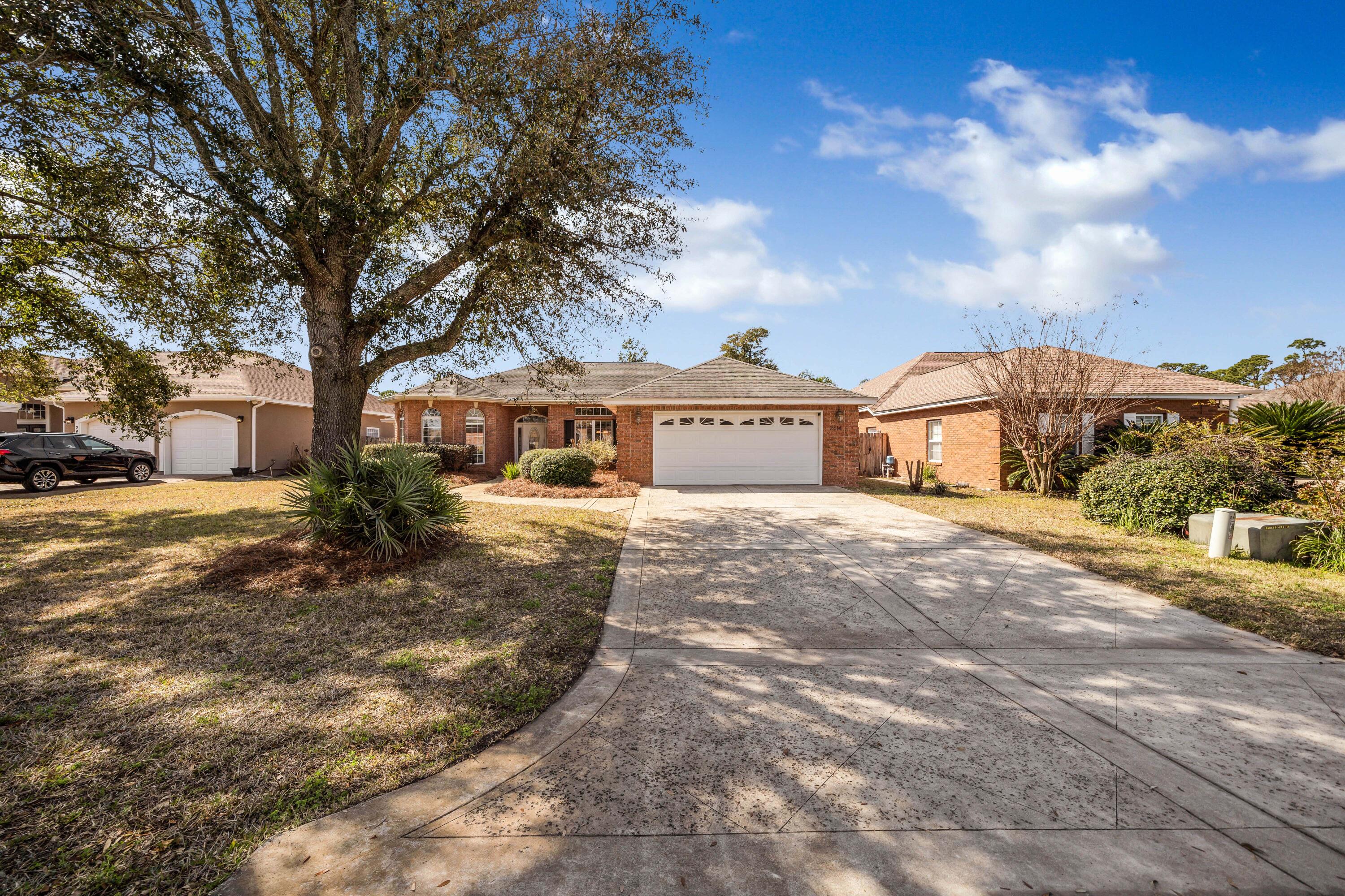 Pelican Bay - Residential