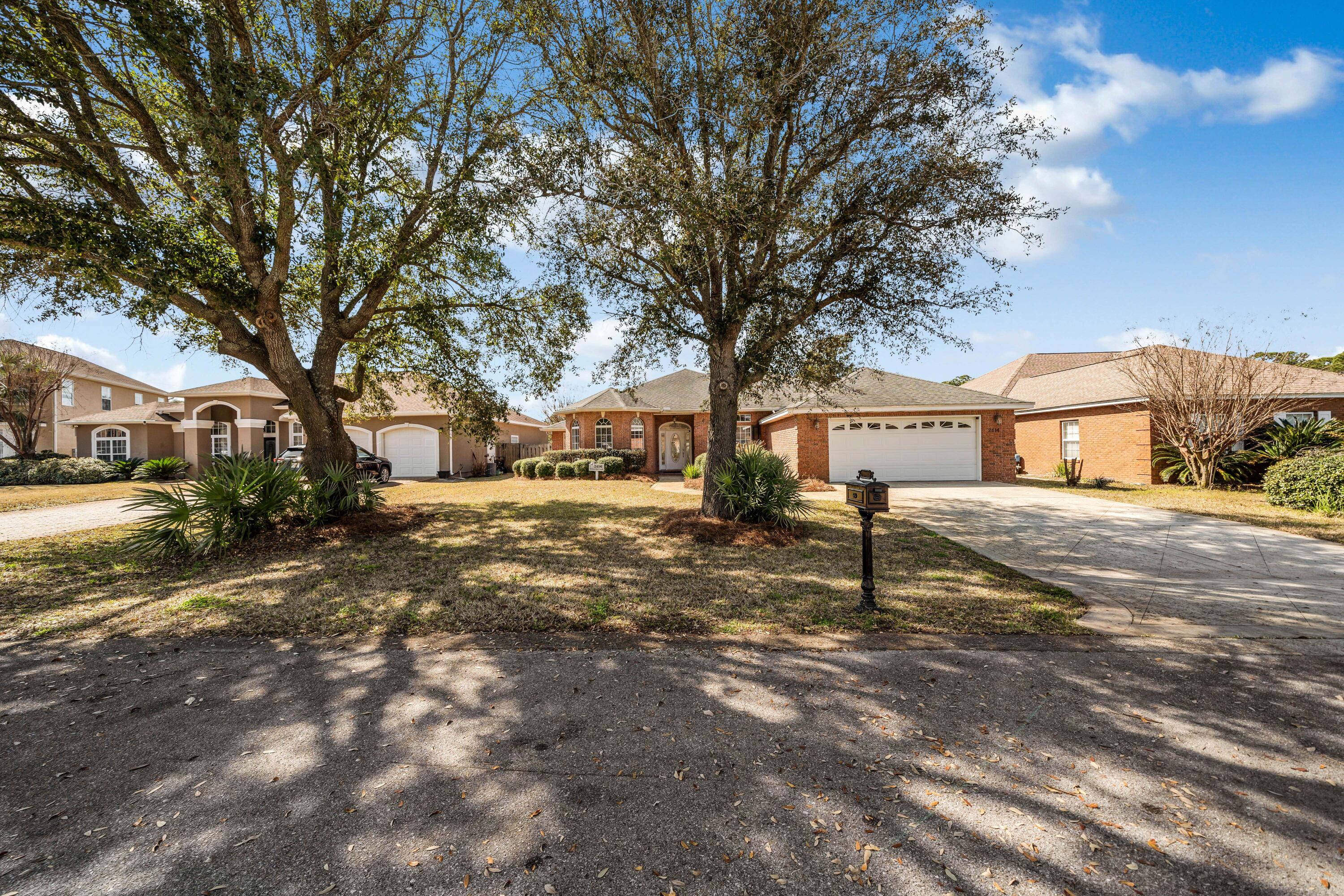 Pelican Bay - Residential