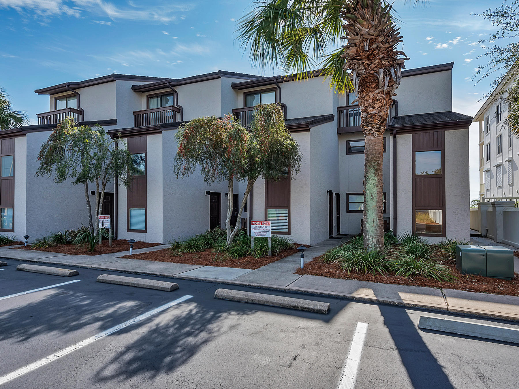 SEAGROVE BCH DUNE VILLAS PH 1 - Residential