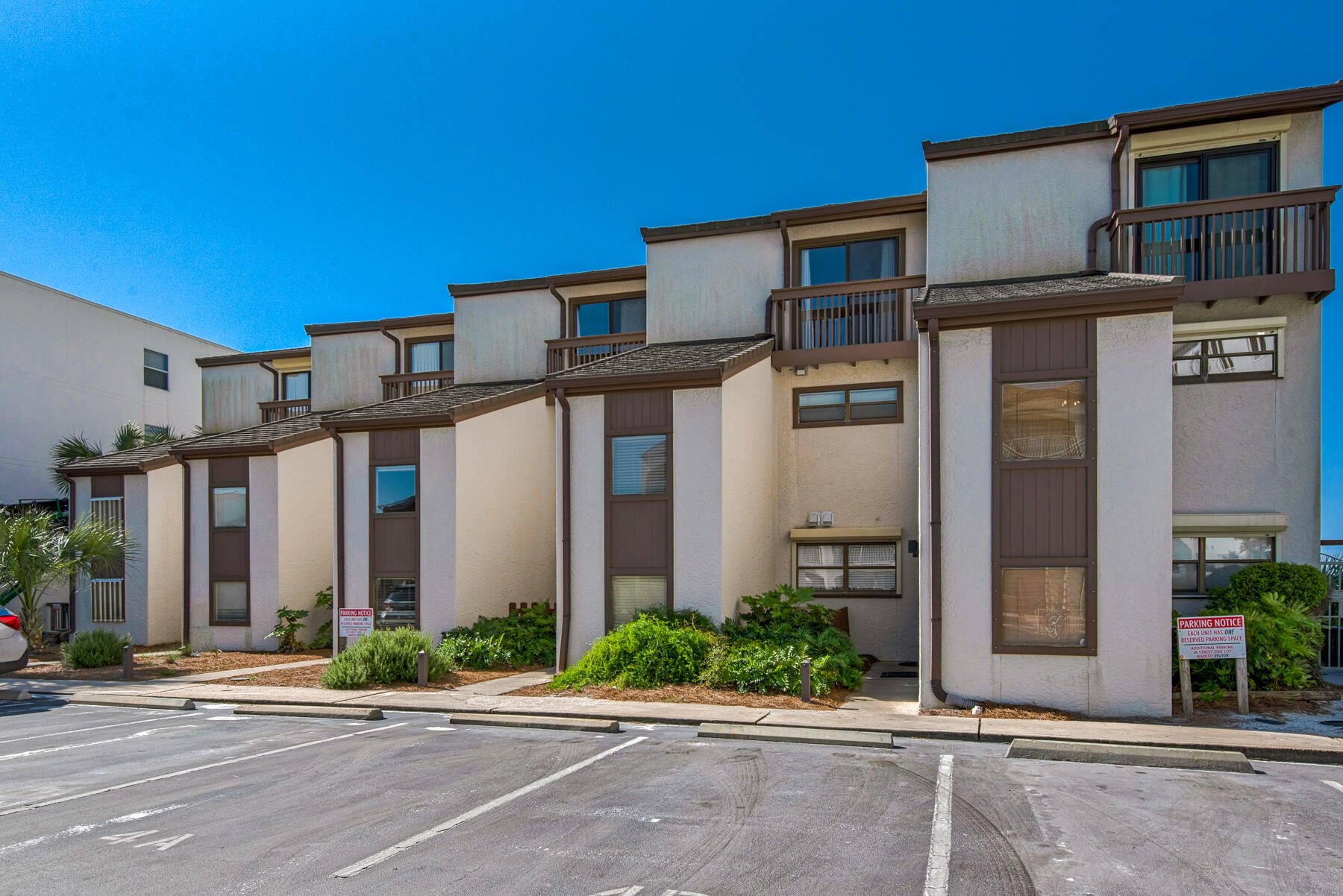 SEAGROVE BCH DUNE VILLAS PH 1 - Residential