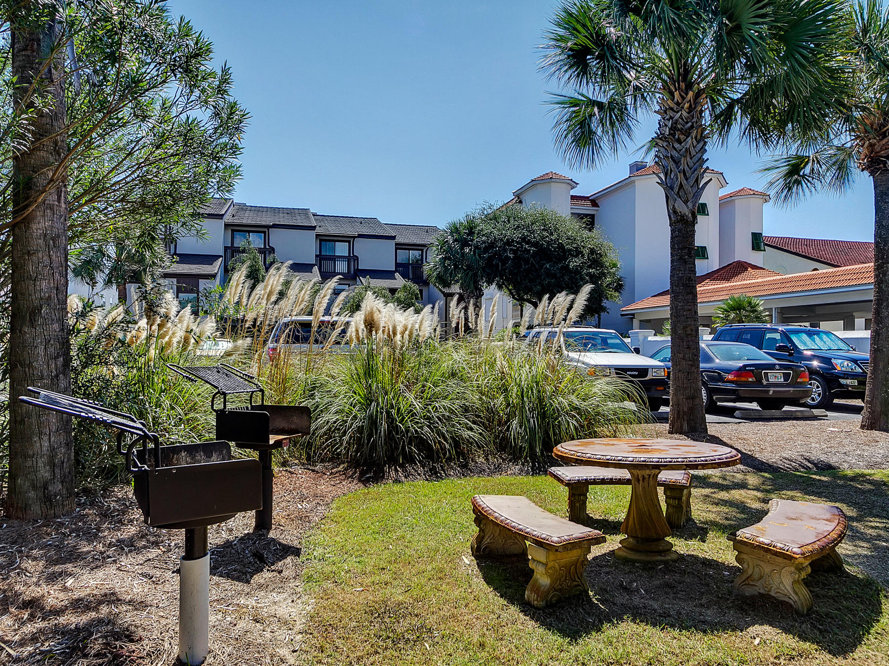 SEAGROVE BCH DUNE VILLAS PH 1 - Residential