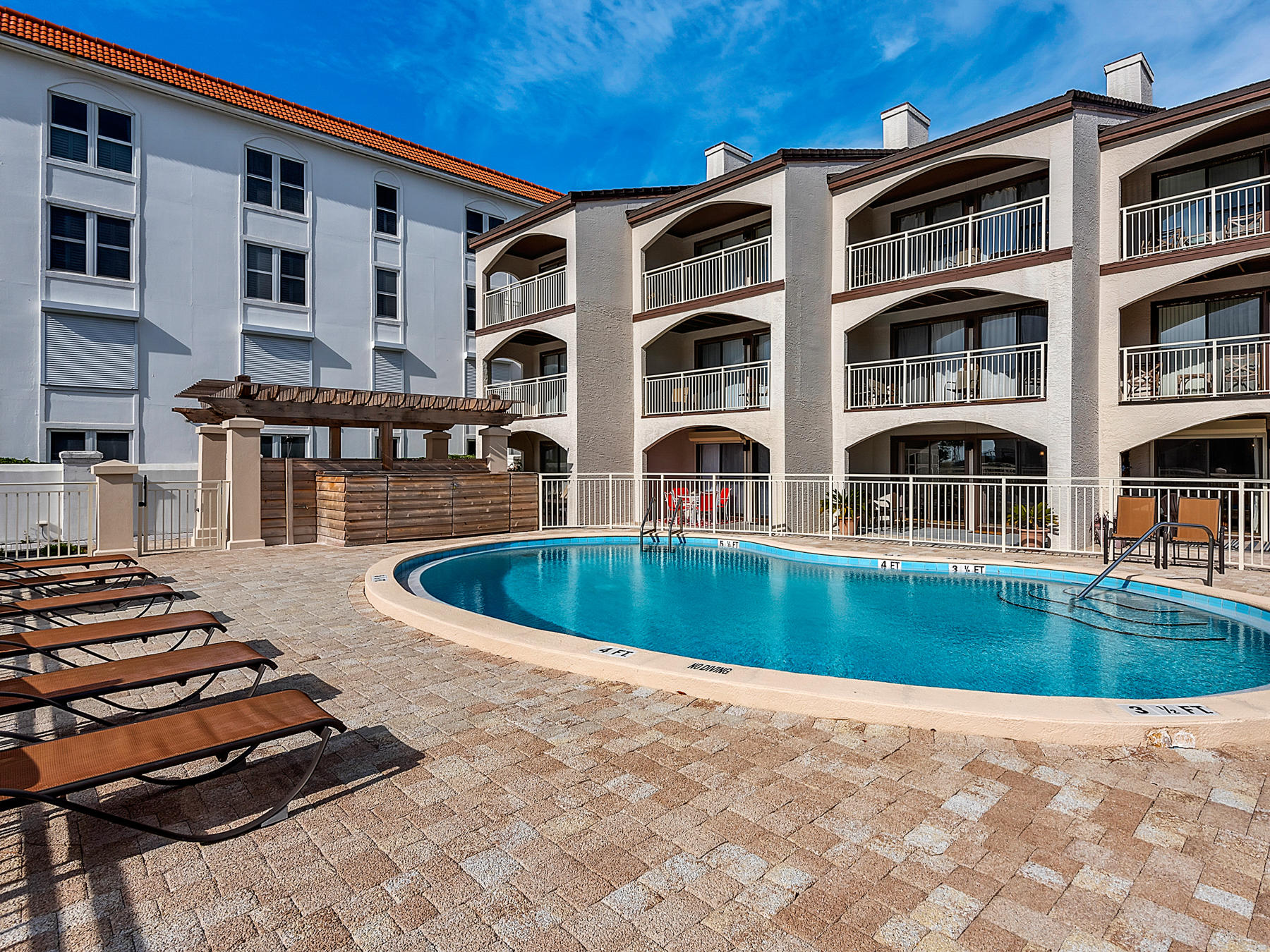 SEAGROVE BCH DUNE VILLAS PH 1 - Residential