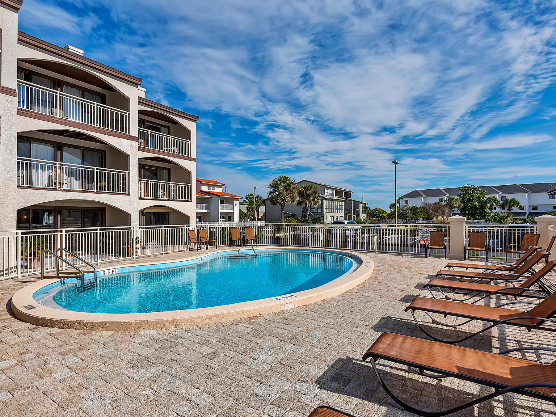 SEAGROVE BCH DUNE VILLAS PH 1 - Residential