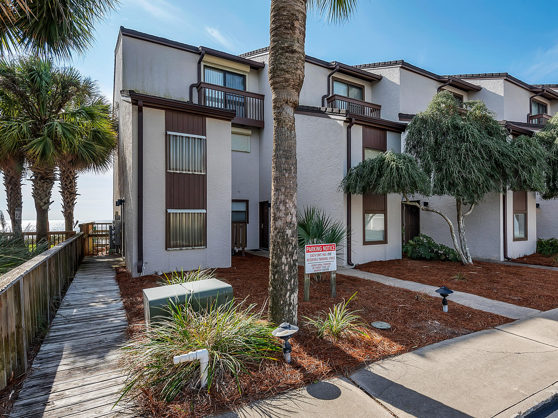 SEAGROVE BCH DUNE VILLAS PH 1 - Residential