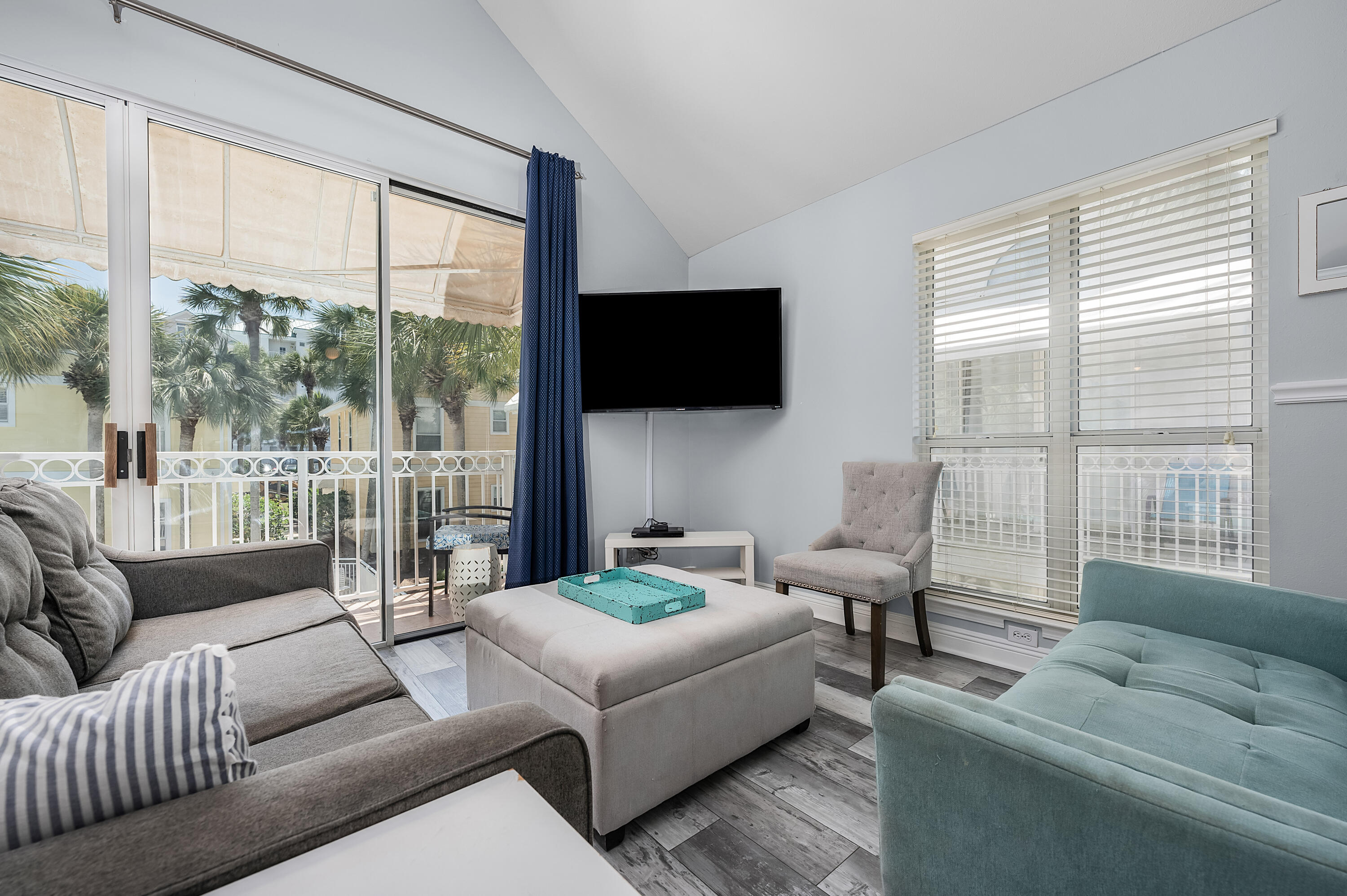 NANTUCKET COTTAGES - Residential