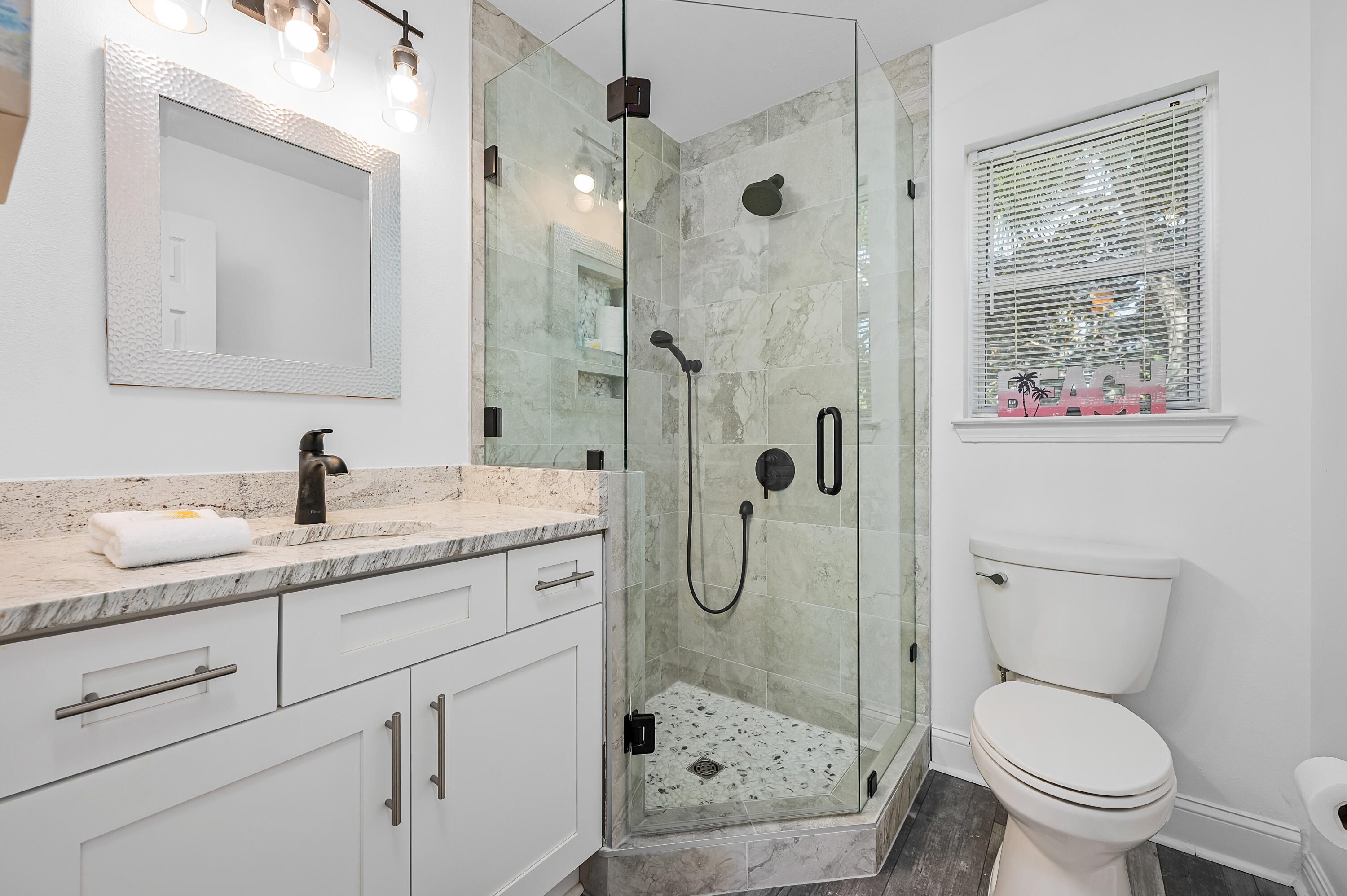 NANTUCKET COTTAGES - Residential