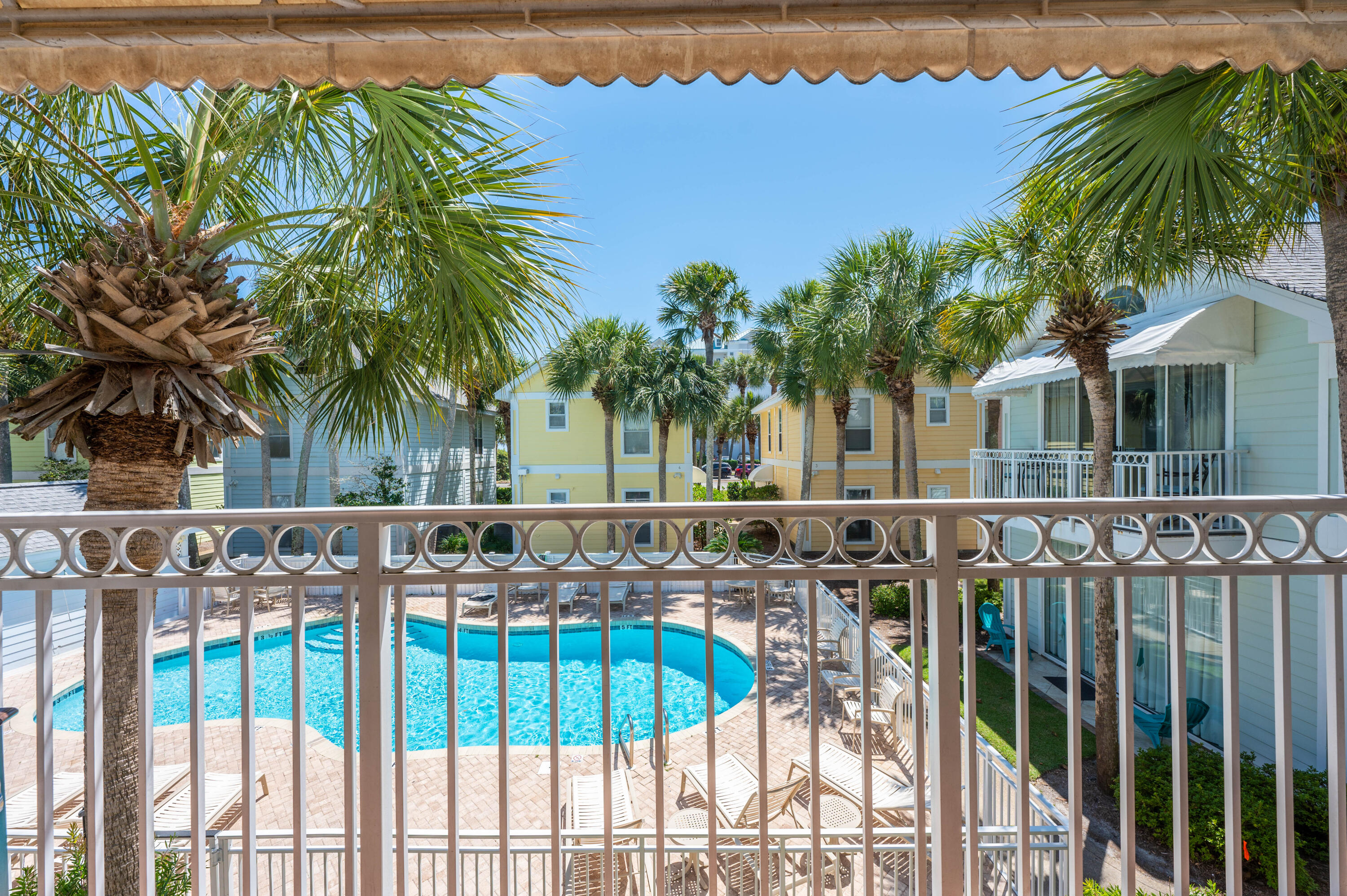 NANTUCKET COTTAGES - Residential