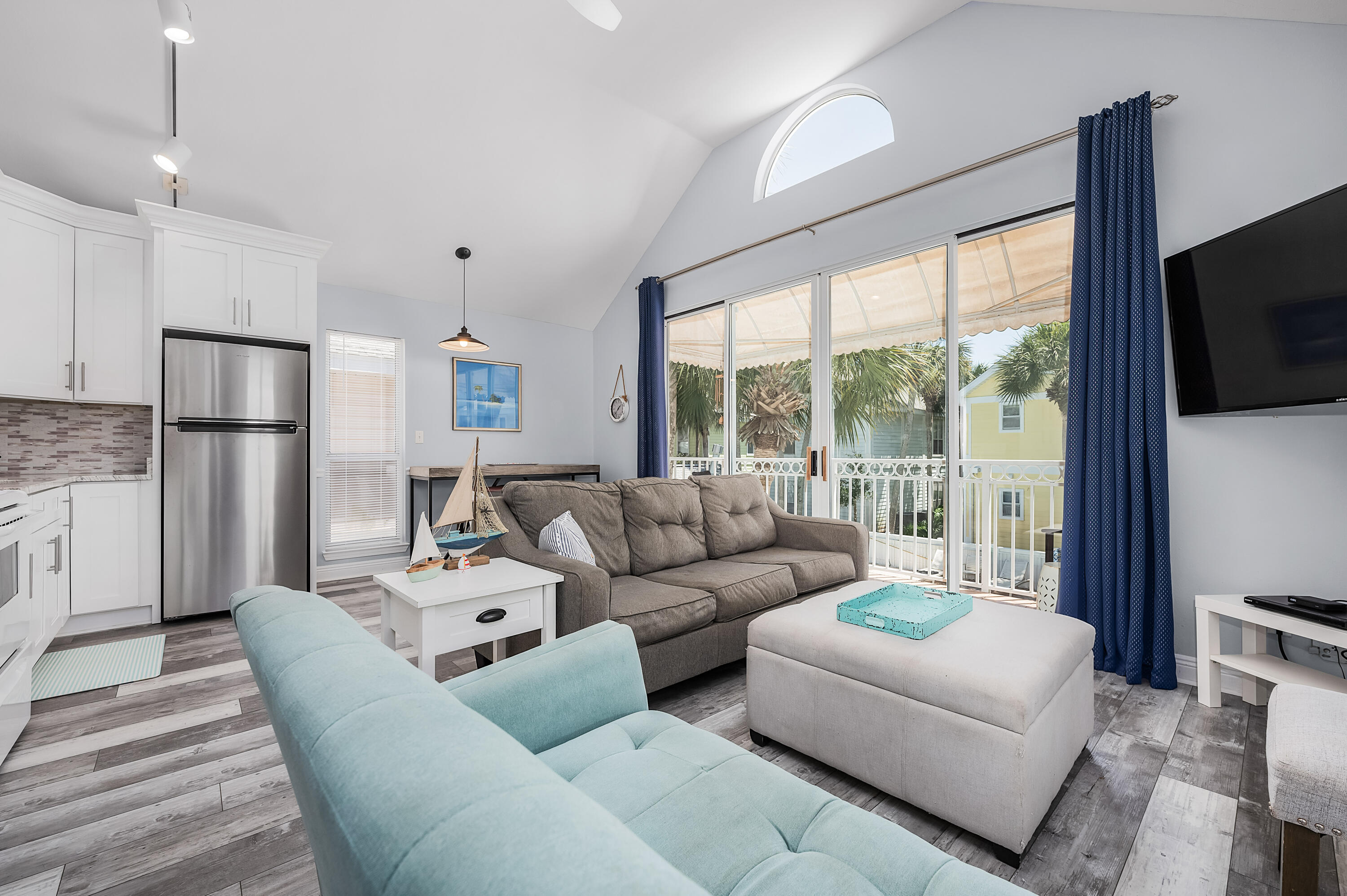 NANTUCKET COTTAGES - Residential