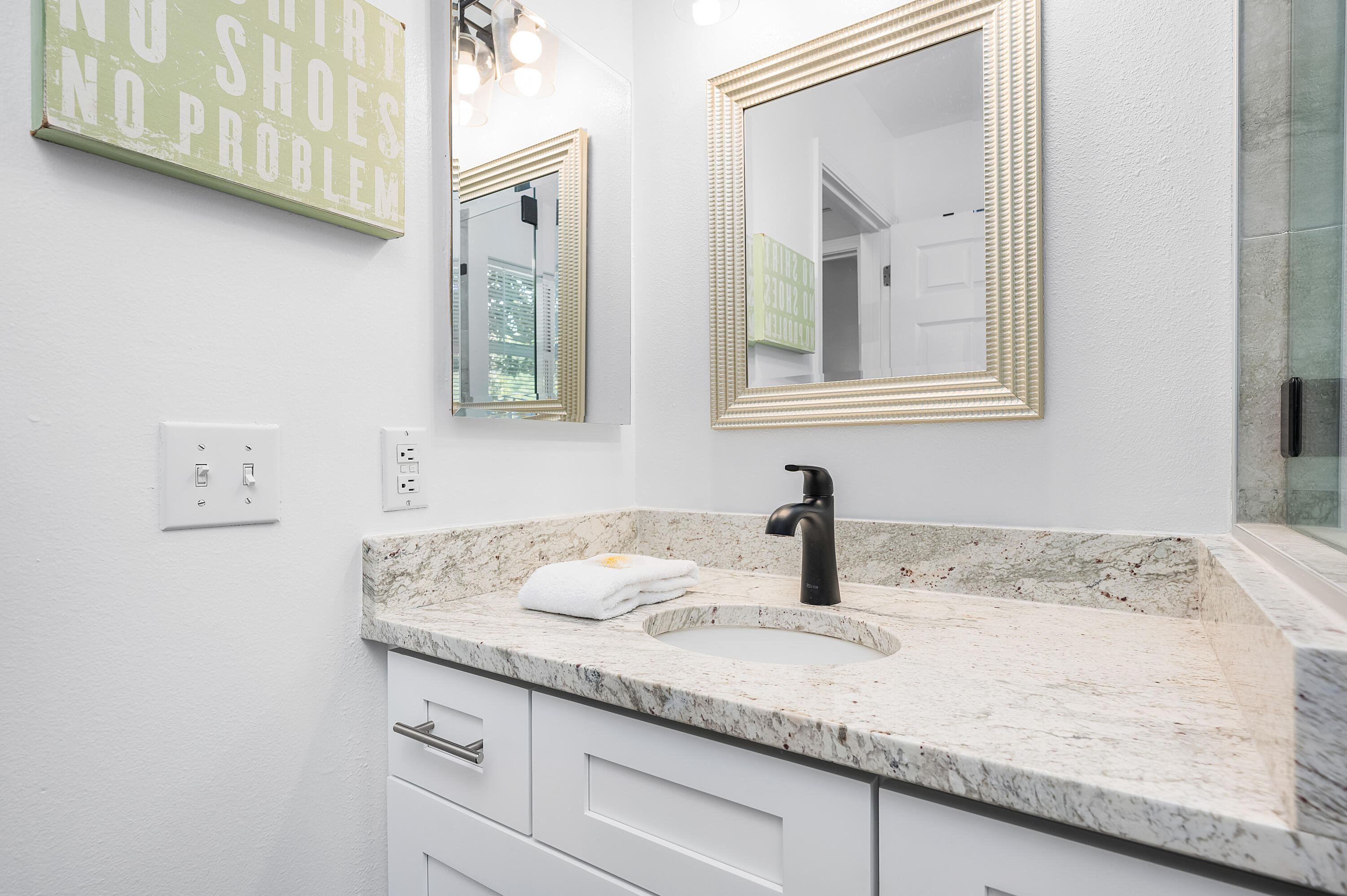 NANTUCKET COTTAGES - Residential