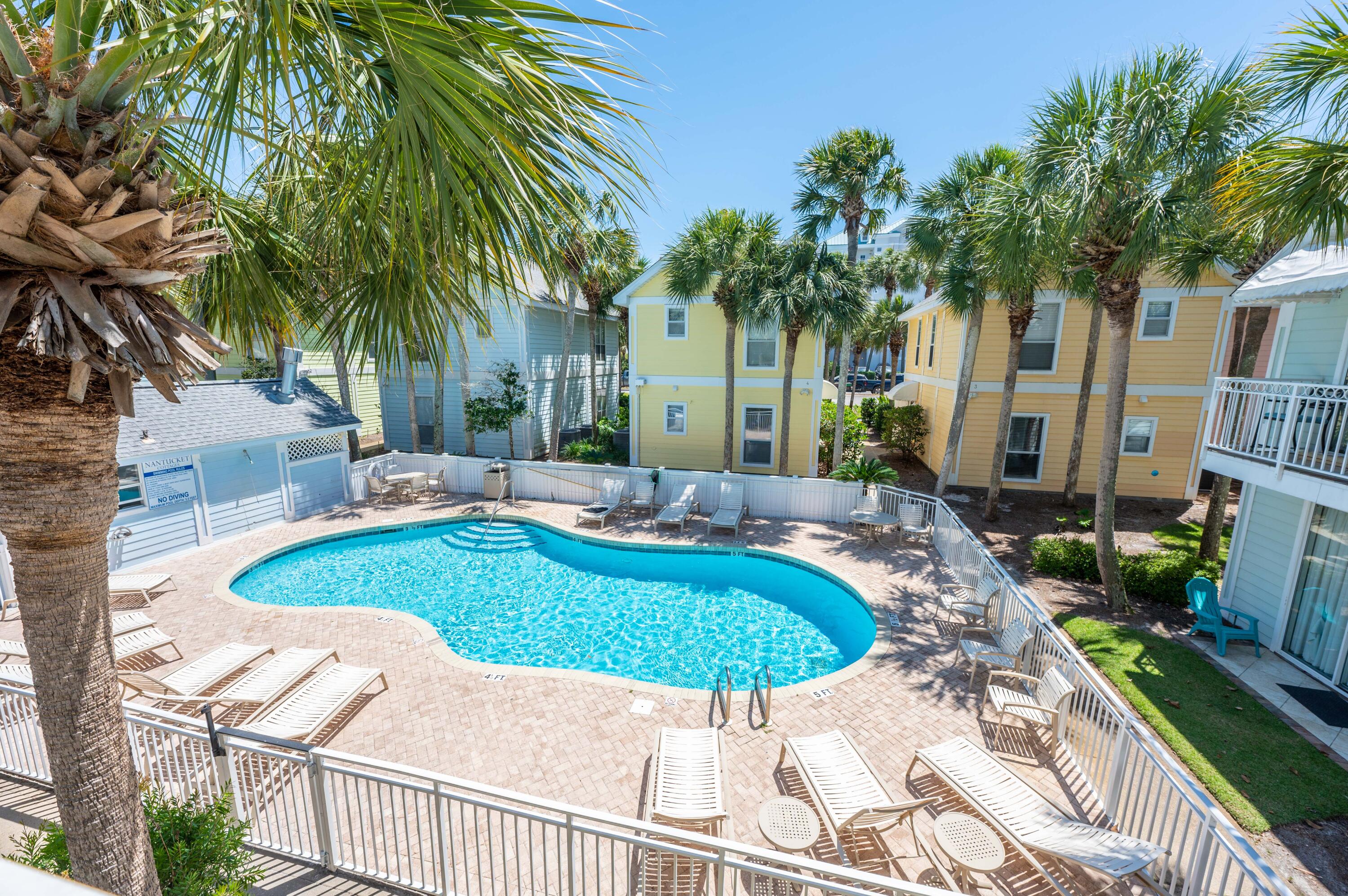 NANTUCKET COTTAGES - Residential