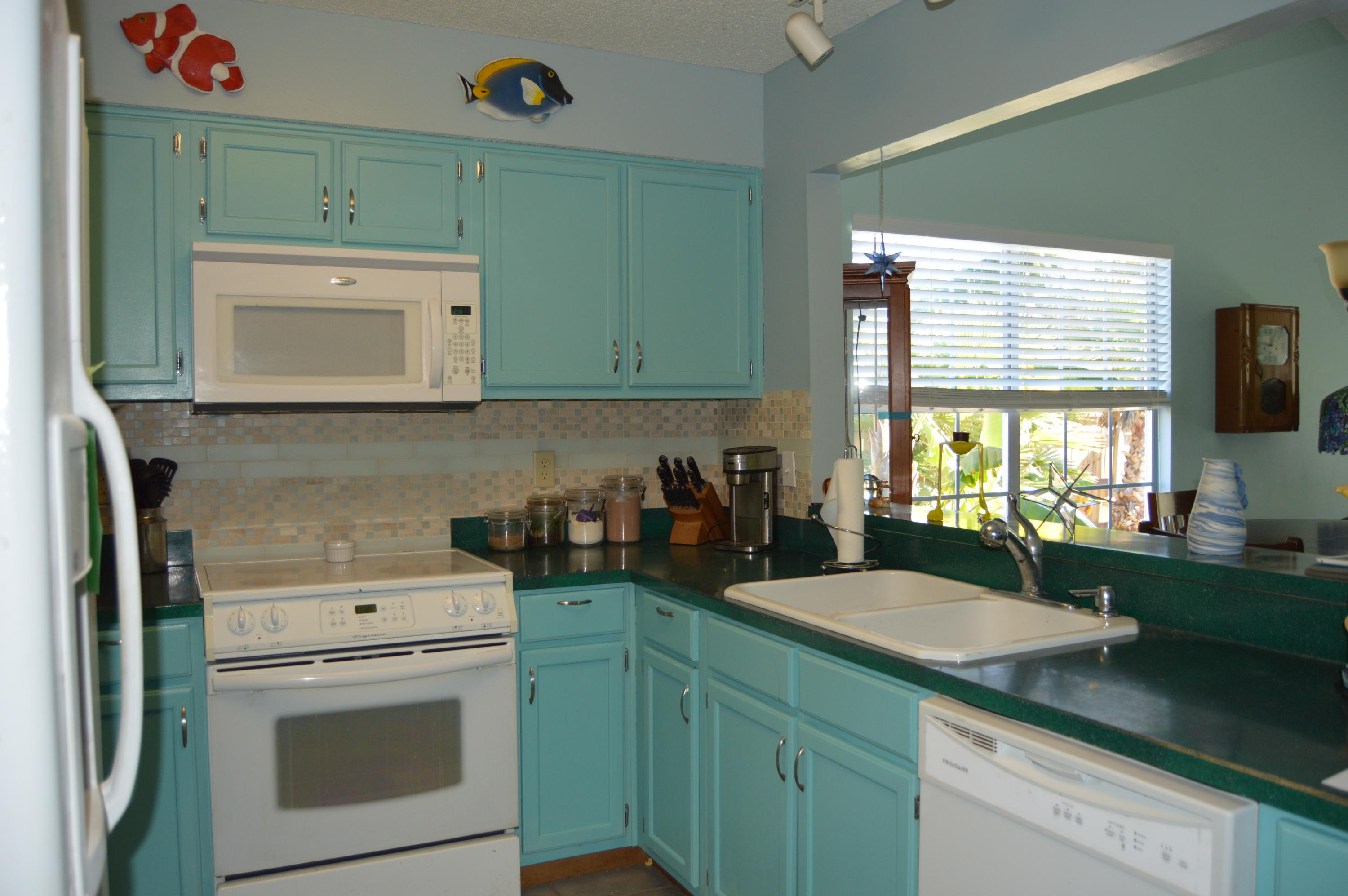 WYNNEHAVEN BEACH ESTATES - Residential