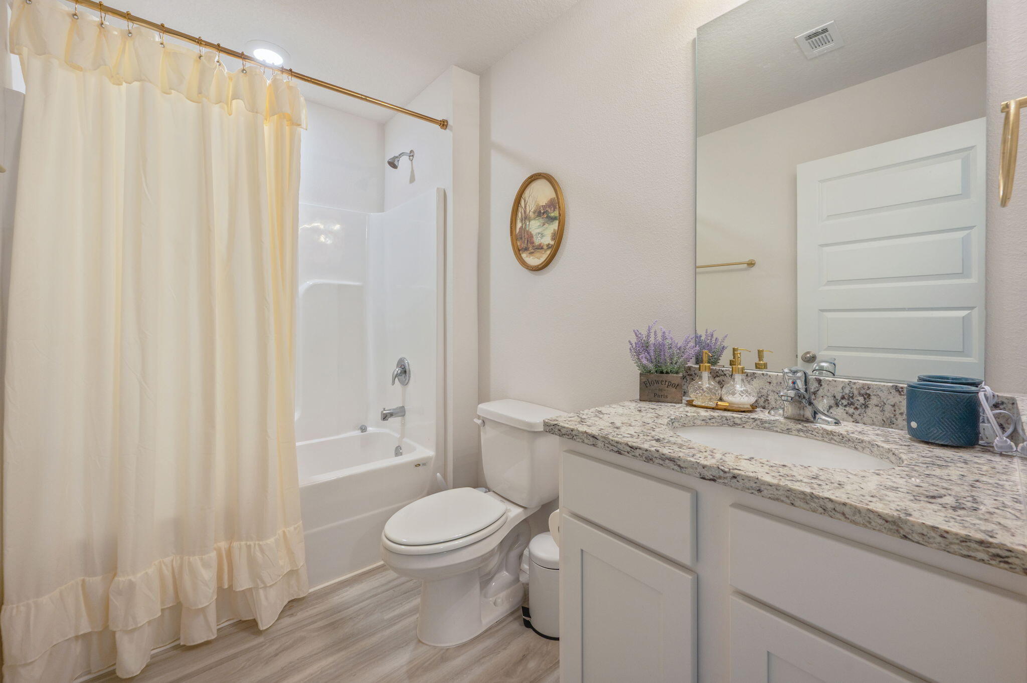 HOMEWOOD EST - Residential