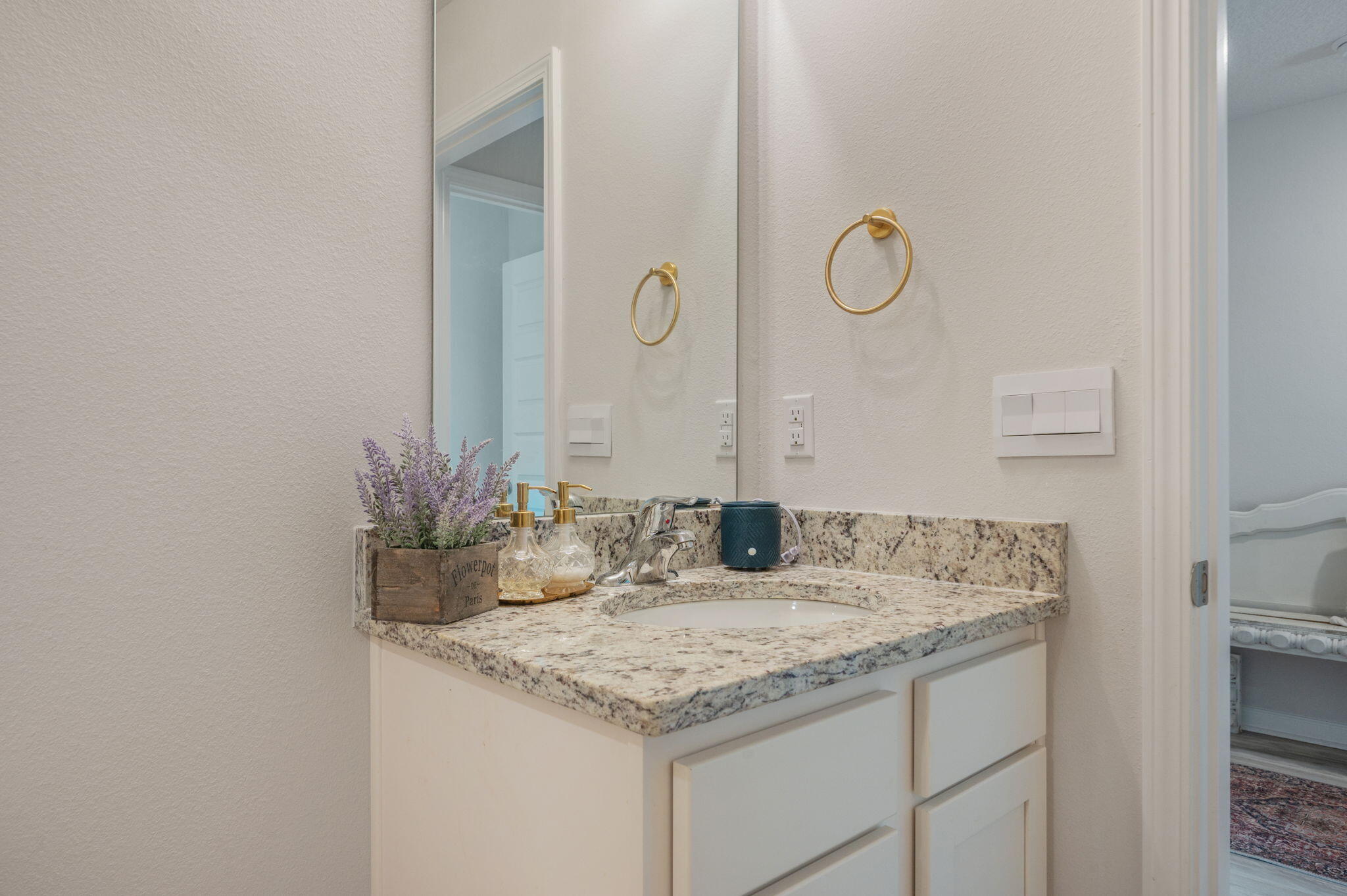 HOMEWOOD EST - Residential