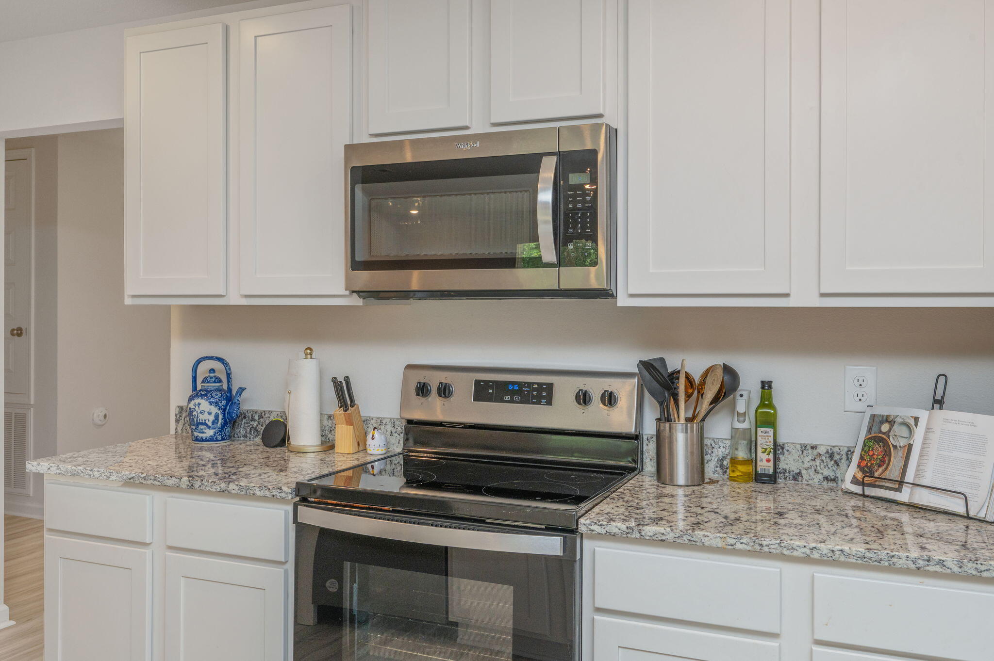 HOMEWOOD EST - Residential