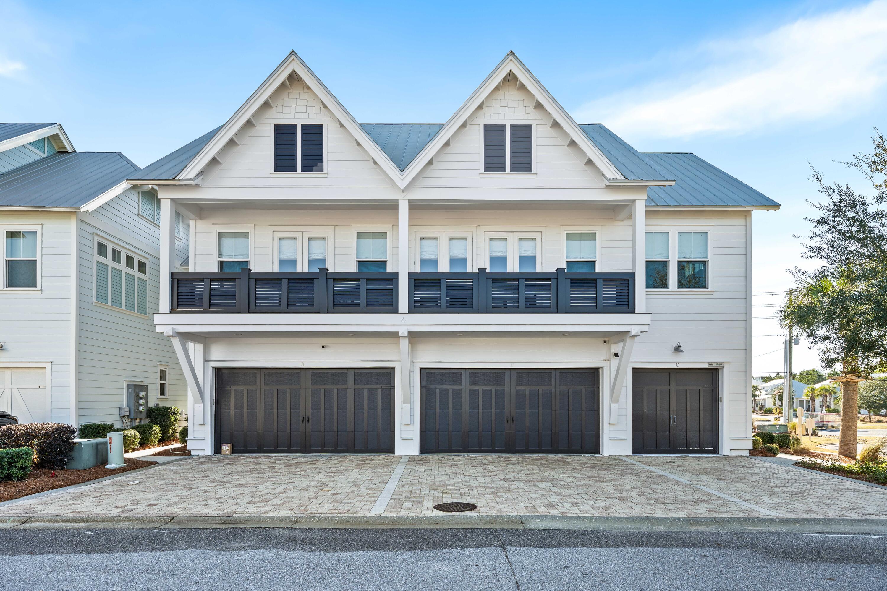 PROMINENCE - Residential