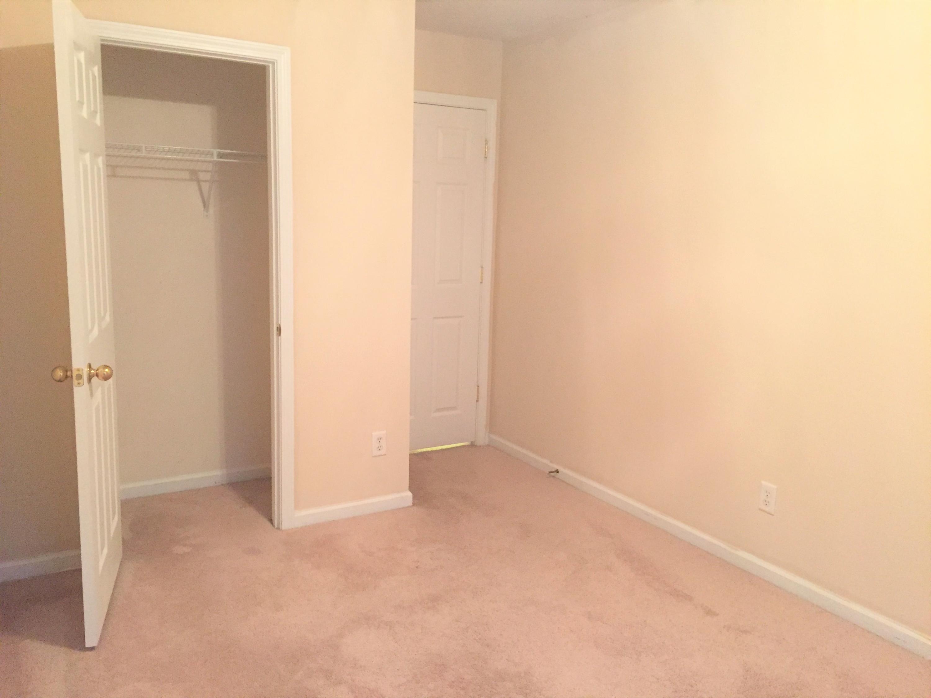 ROLLING PINES - Residential Lease