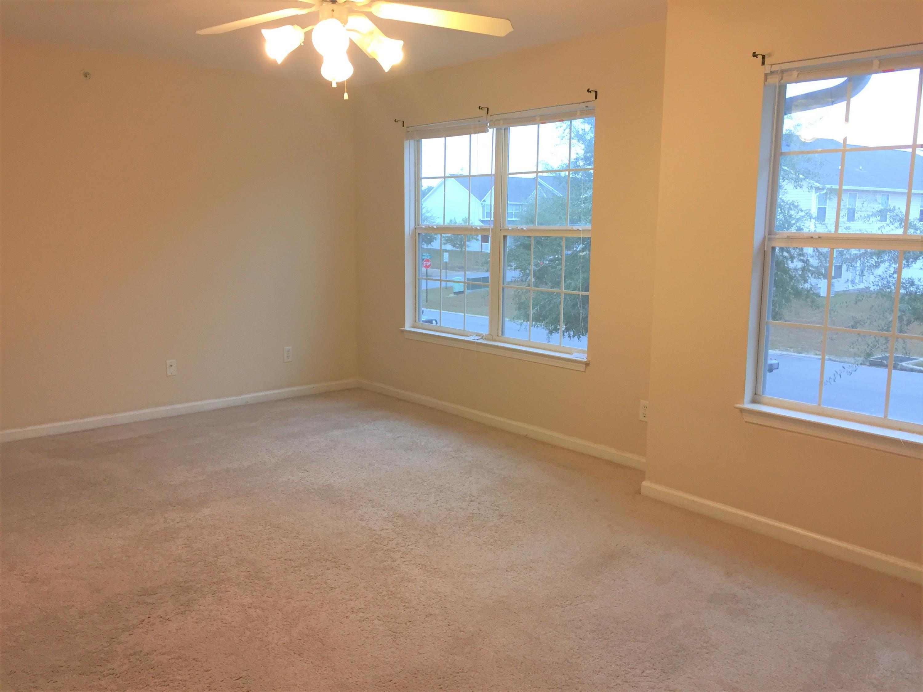 ROLLING PINES - Residential Lease